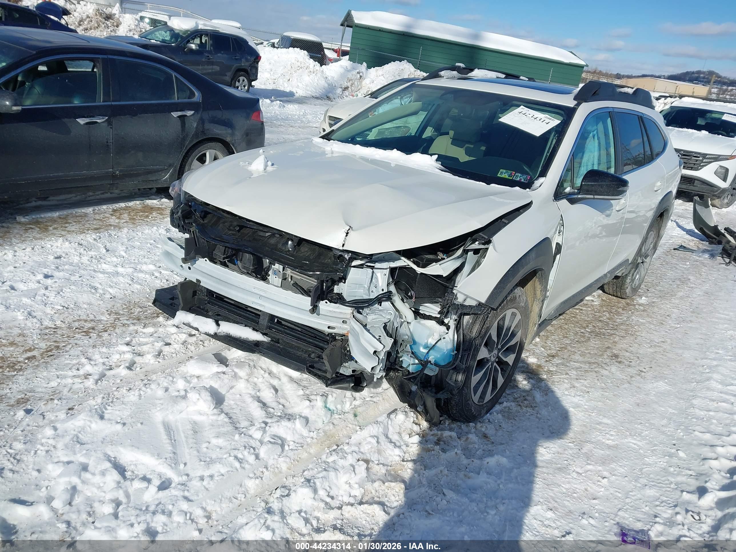 SUBARU OUTBACK image 2