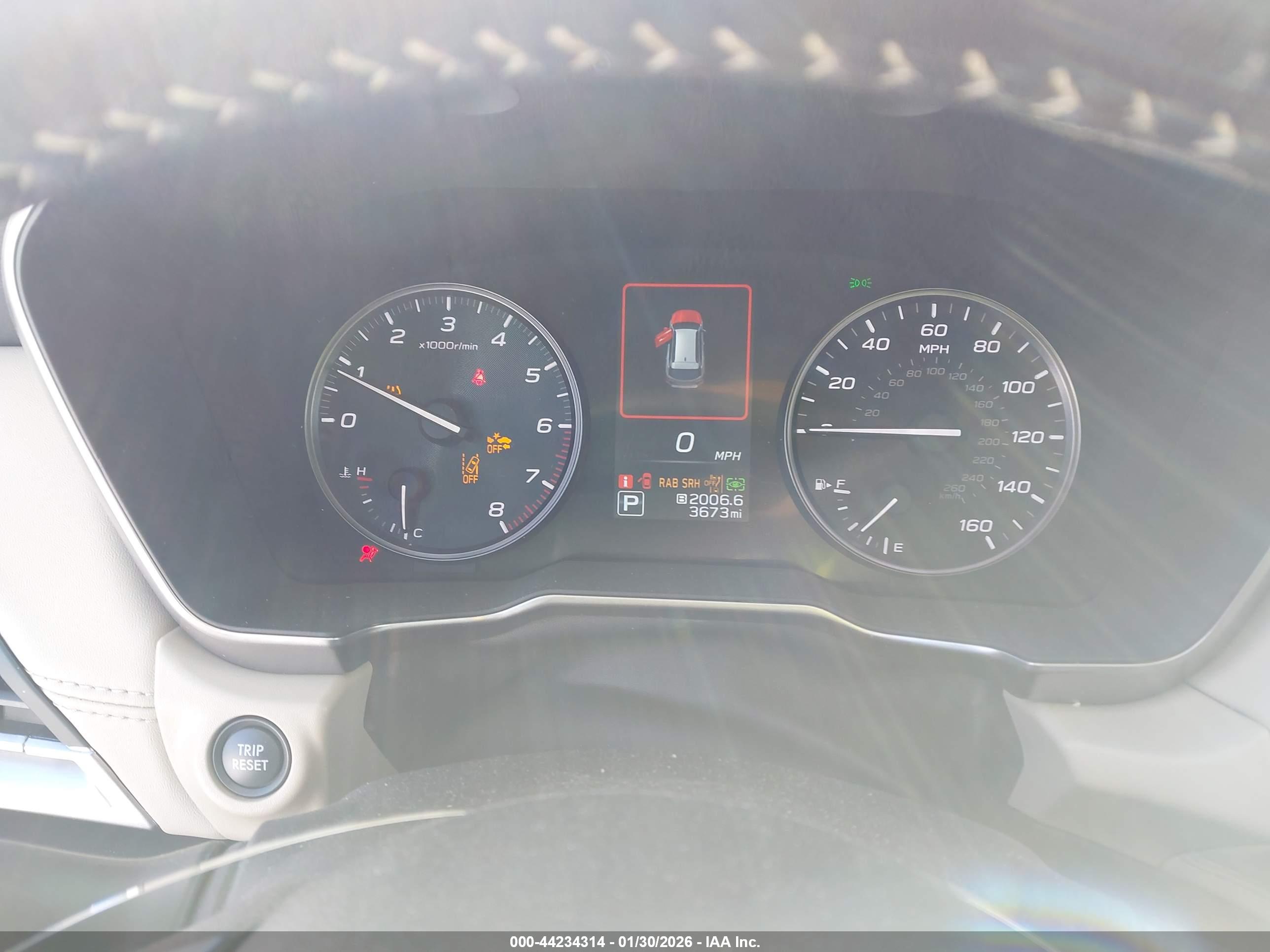 SUBARU OUTBACK image 7