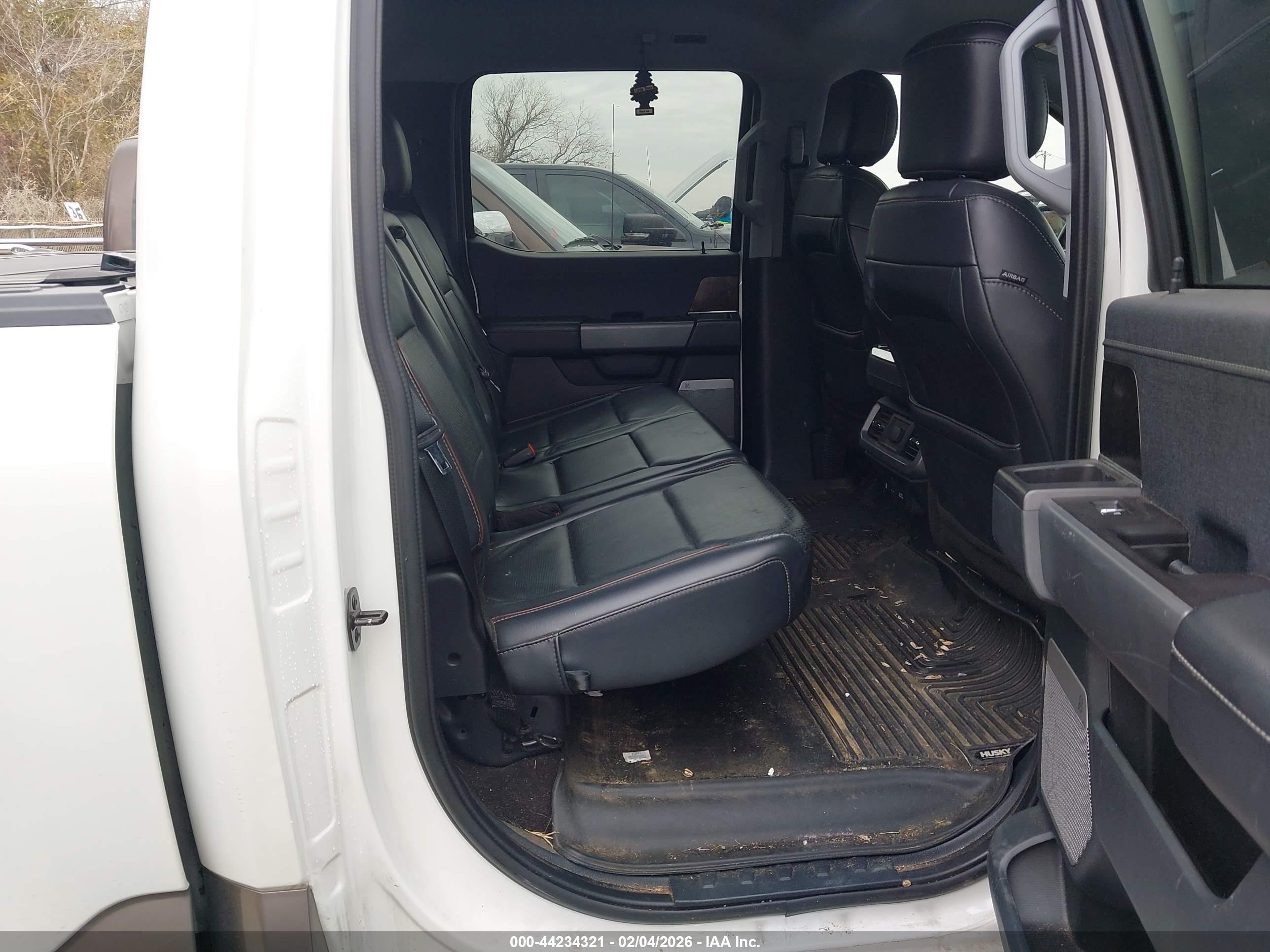 FORD F-150 image 8