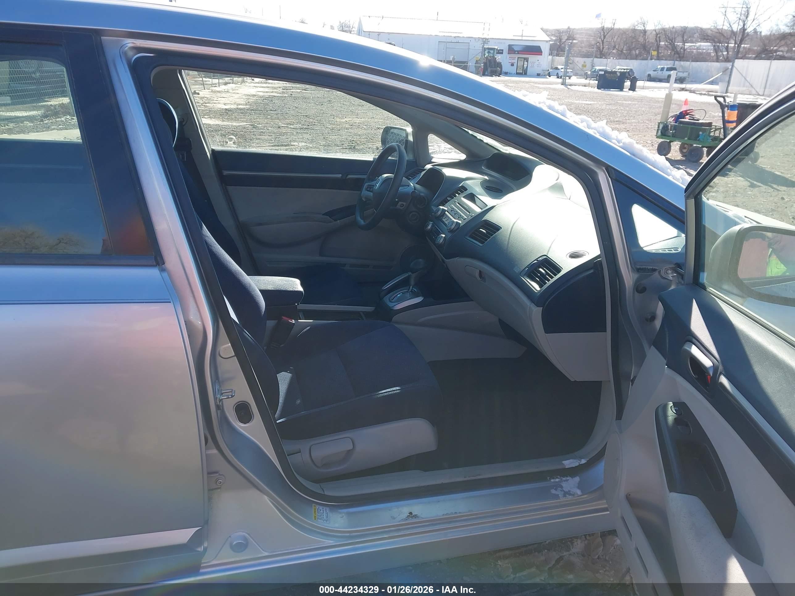 HONDA CIVIC image 5