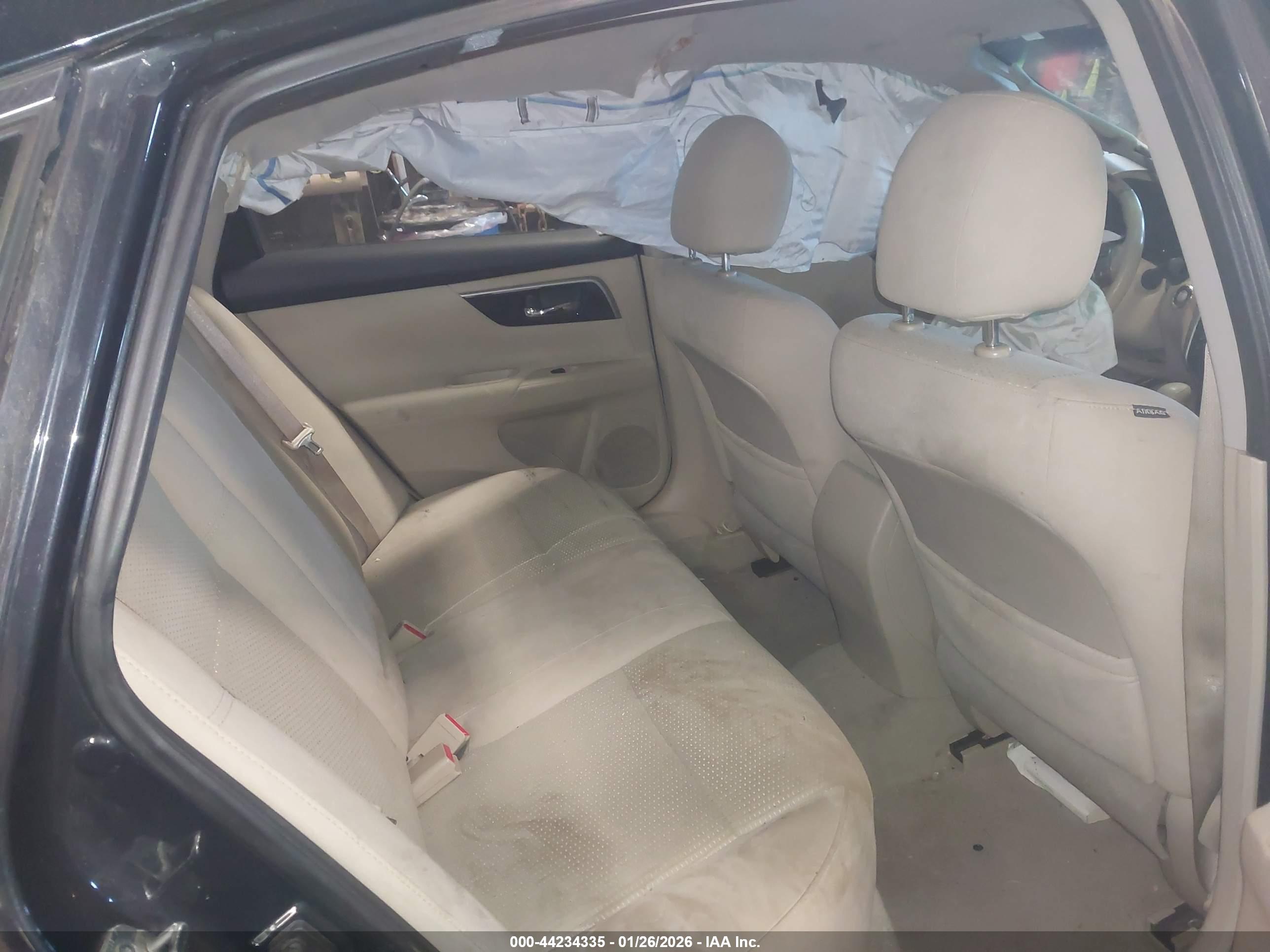 NISSAN ALTIMA image 8