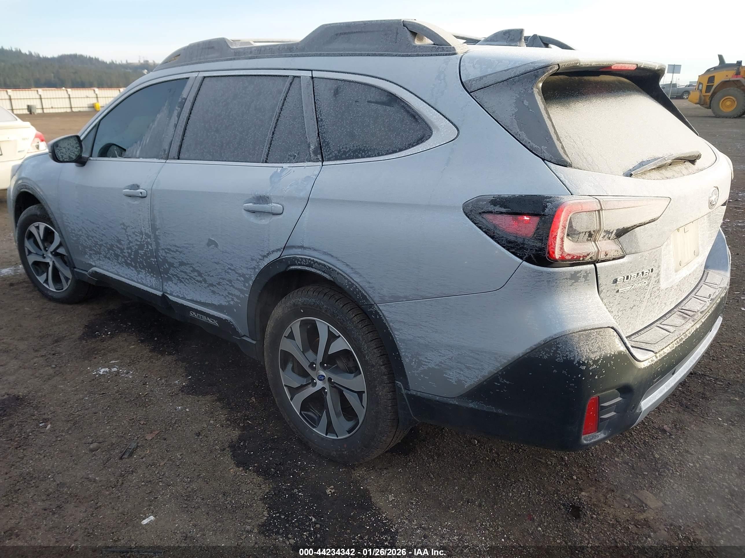 SUBARU OUTBACK image 3