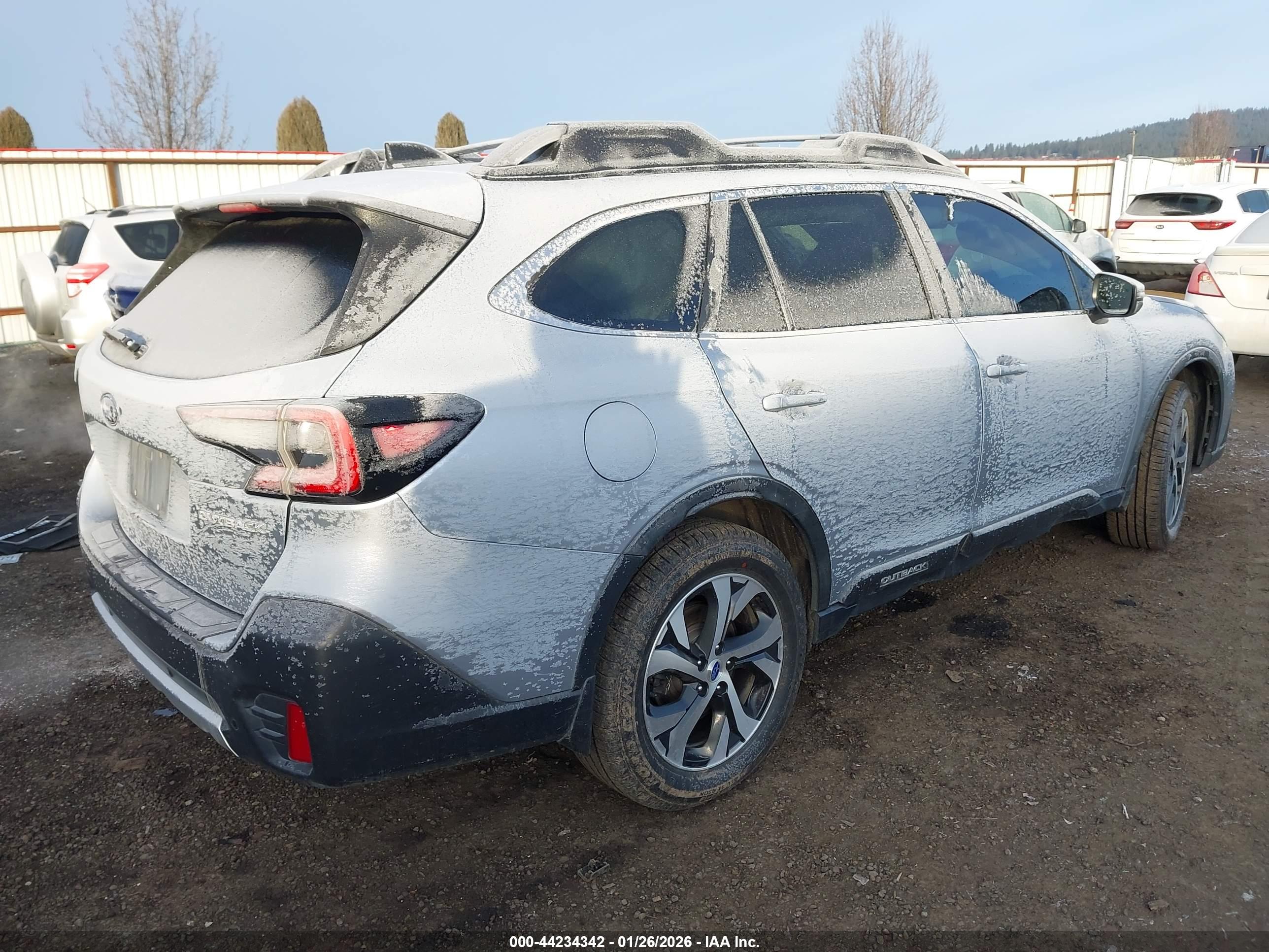 SUBARU OUTBACK image 4