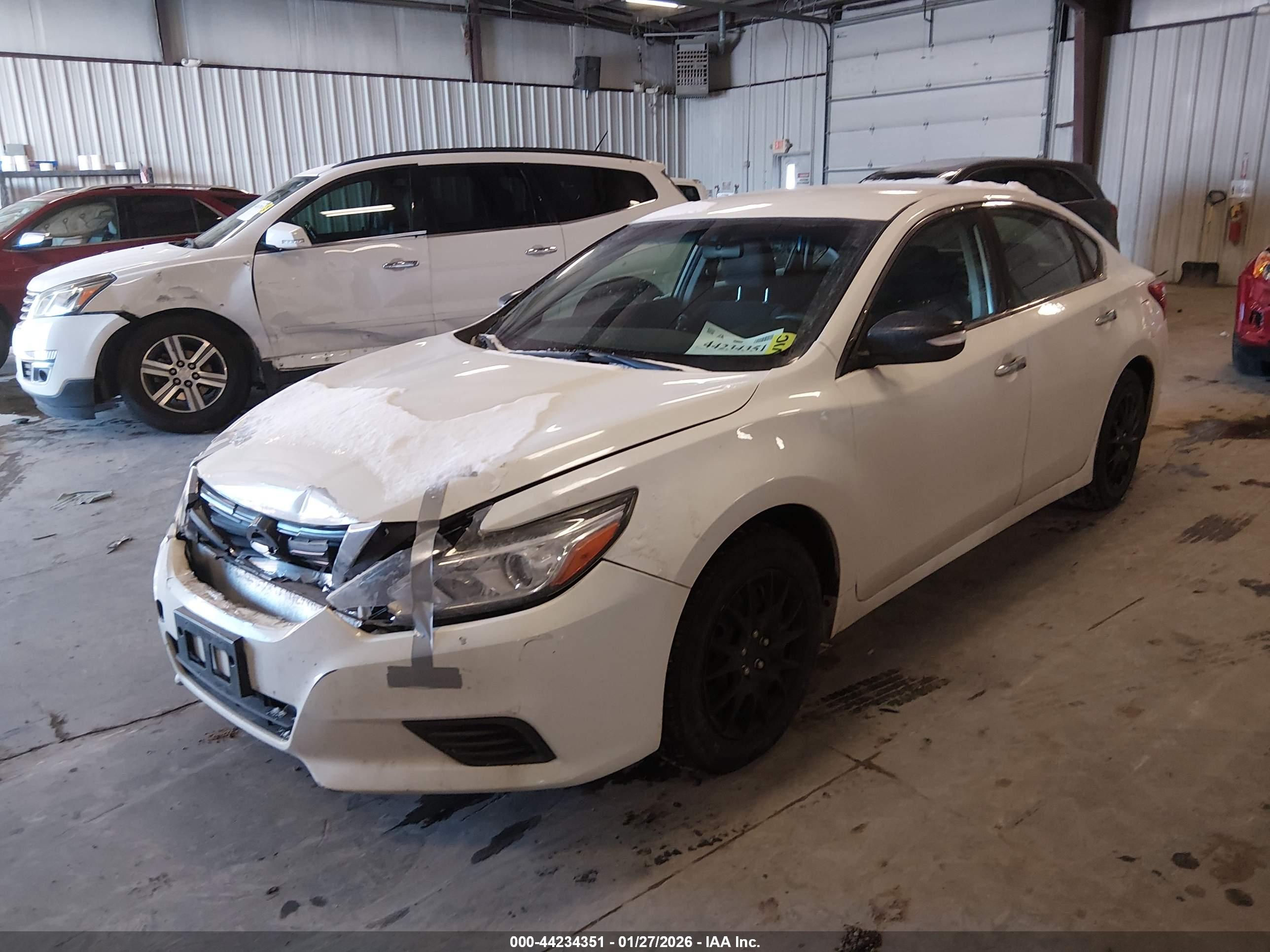 NISSAN ALTIMA image 2