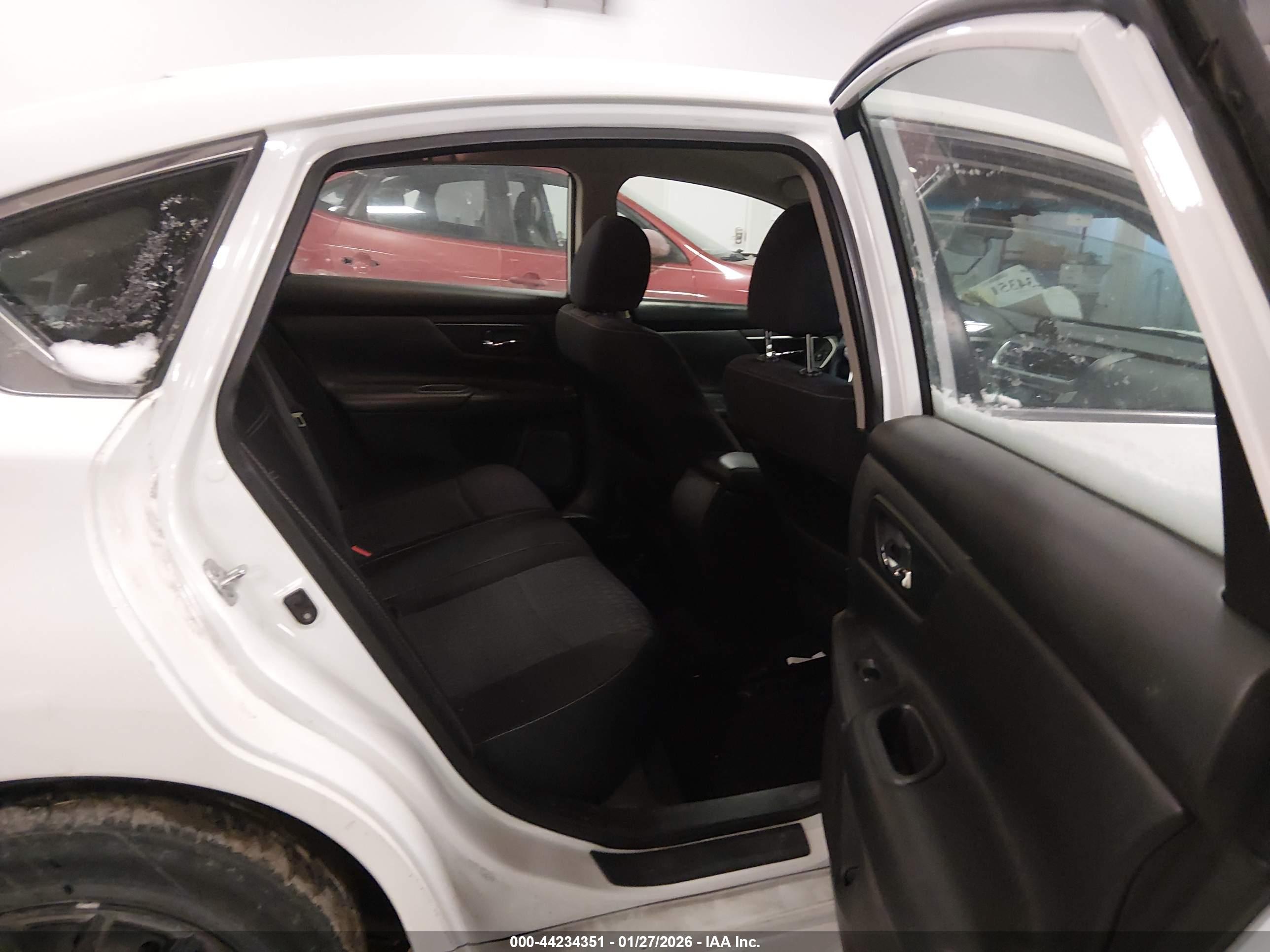 NISSAN ALTIMA image 8