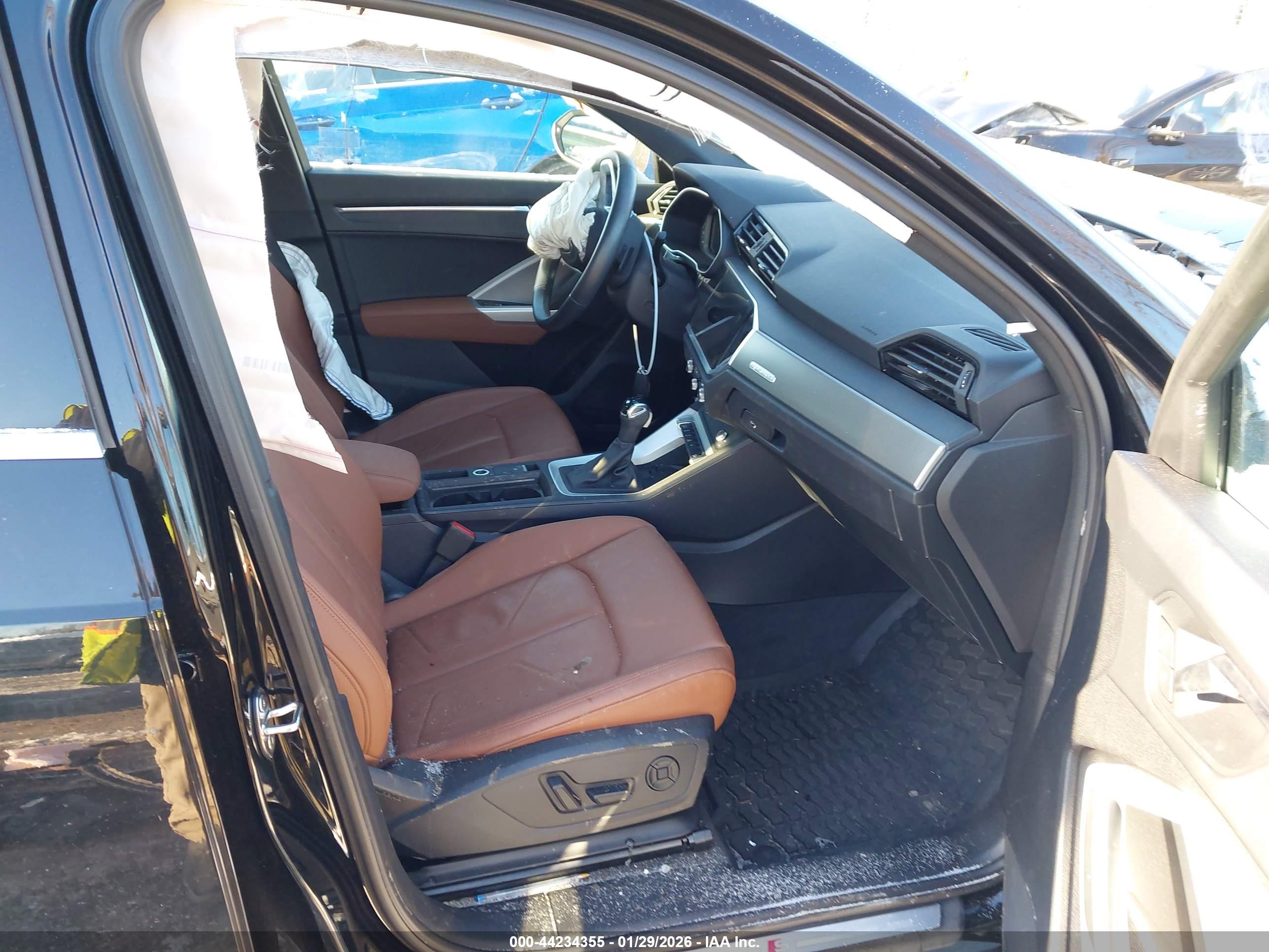 AUDI Q3 image 5