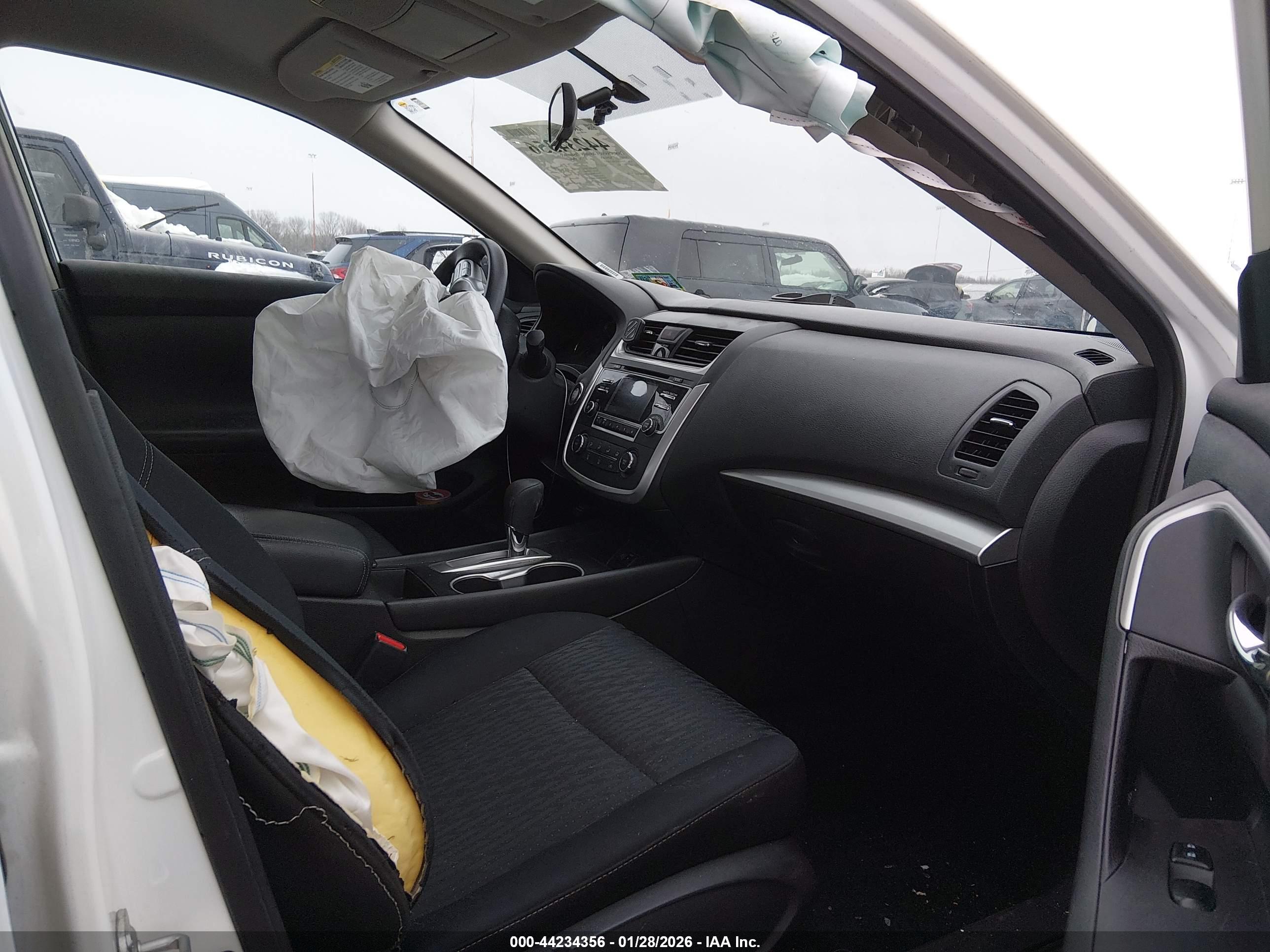 NISSAN ALTIMA image 5