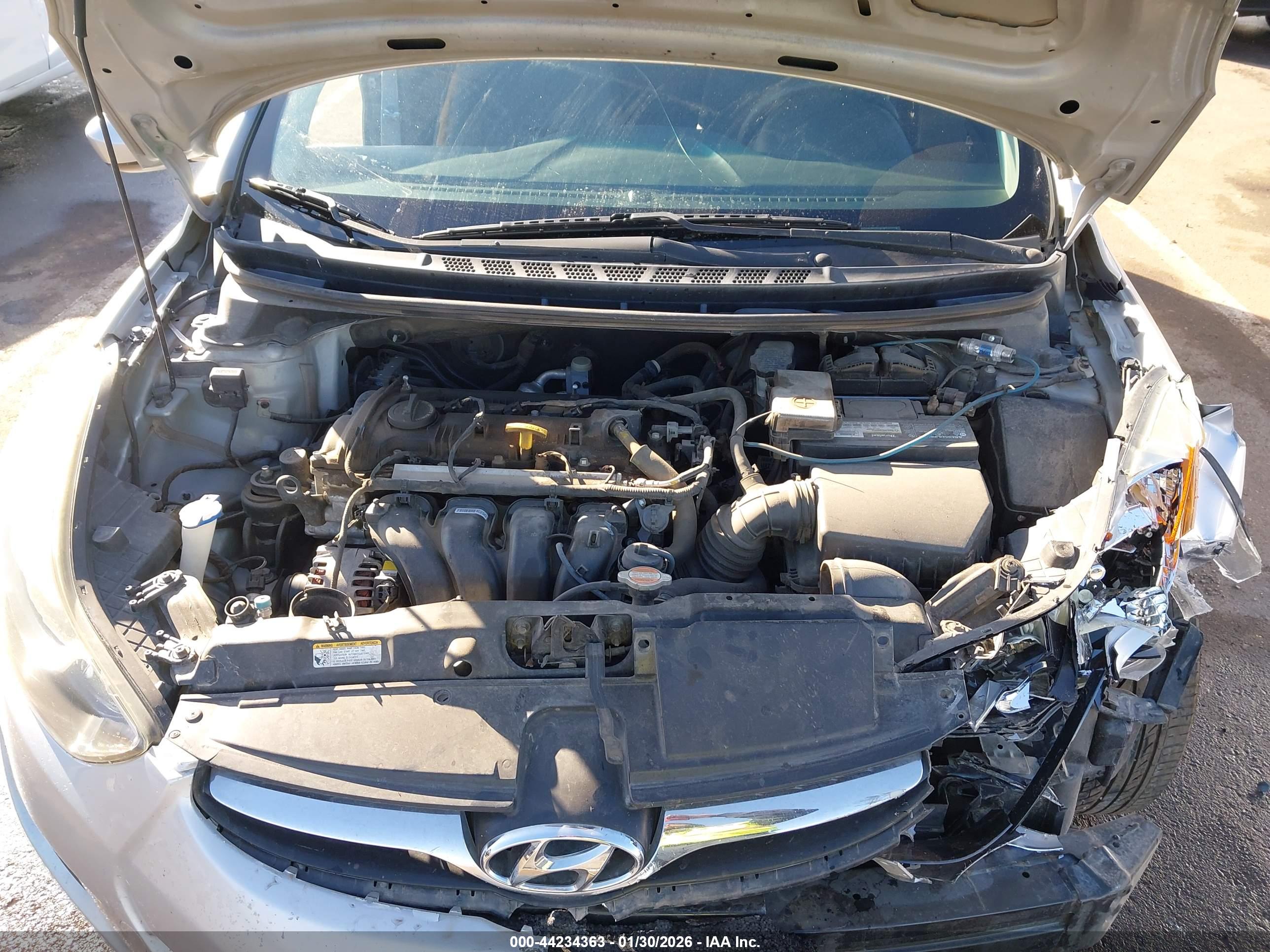 HYUNDAI ELANTRA image 10