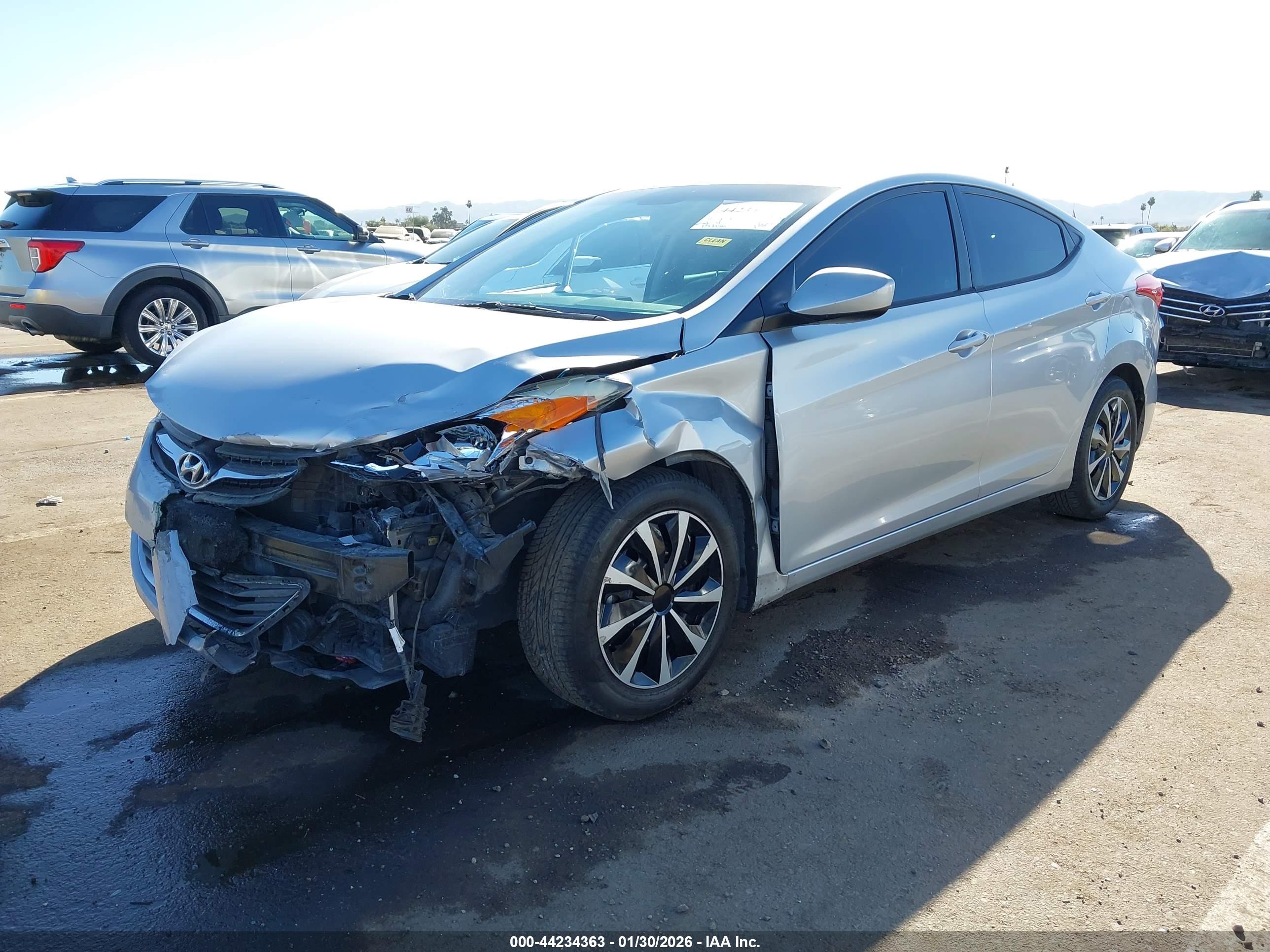 HYUNDAI ELANTRA image 6