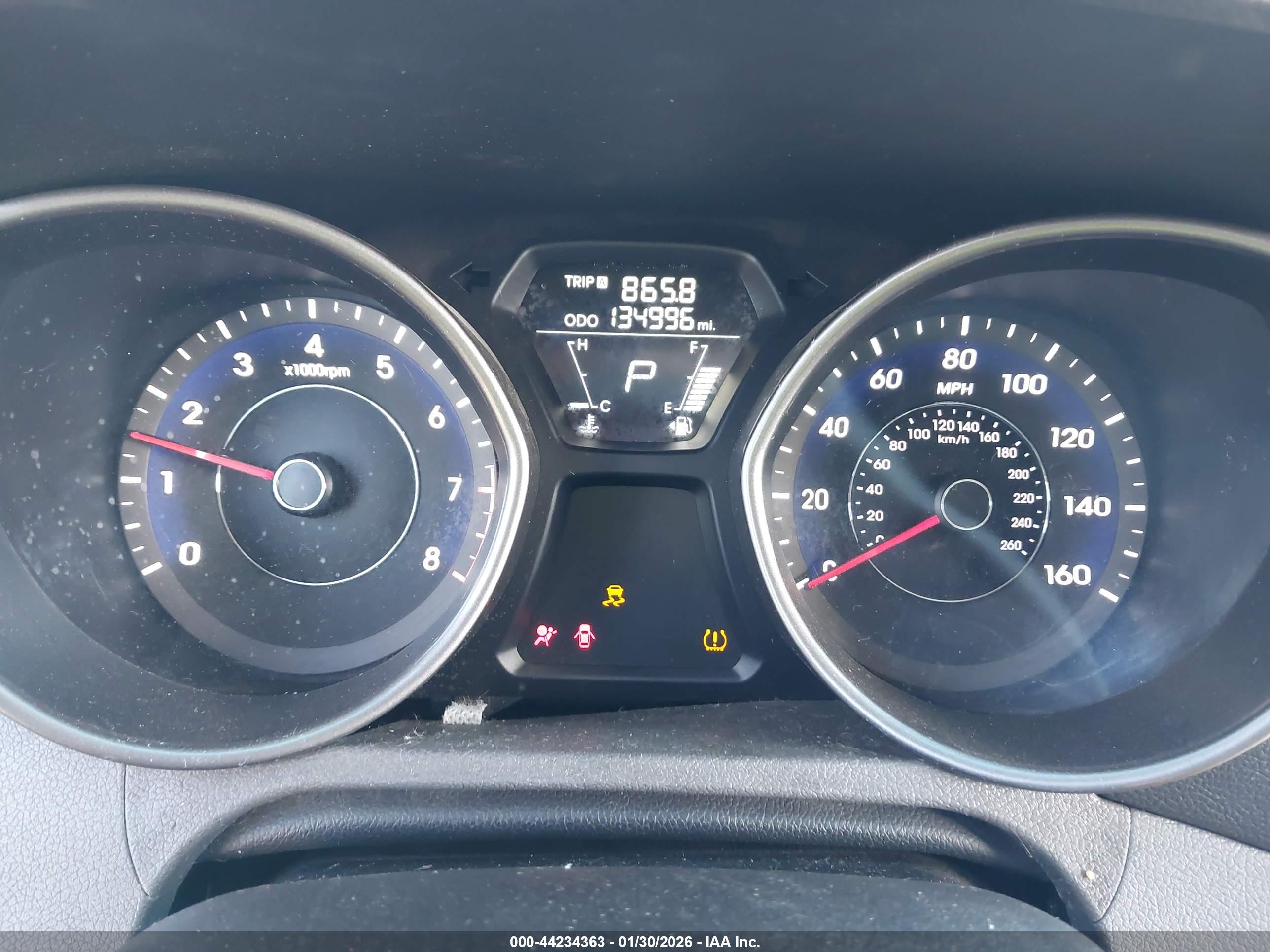 HYUNDAI ELANTRA image 7