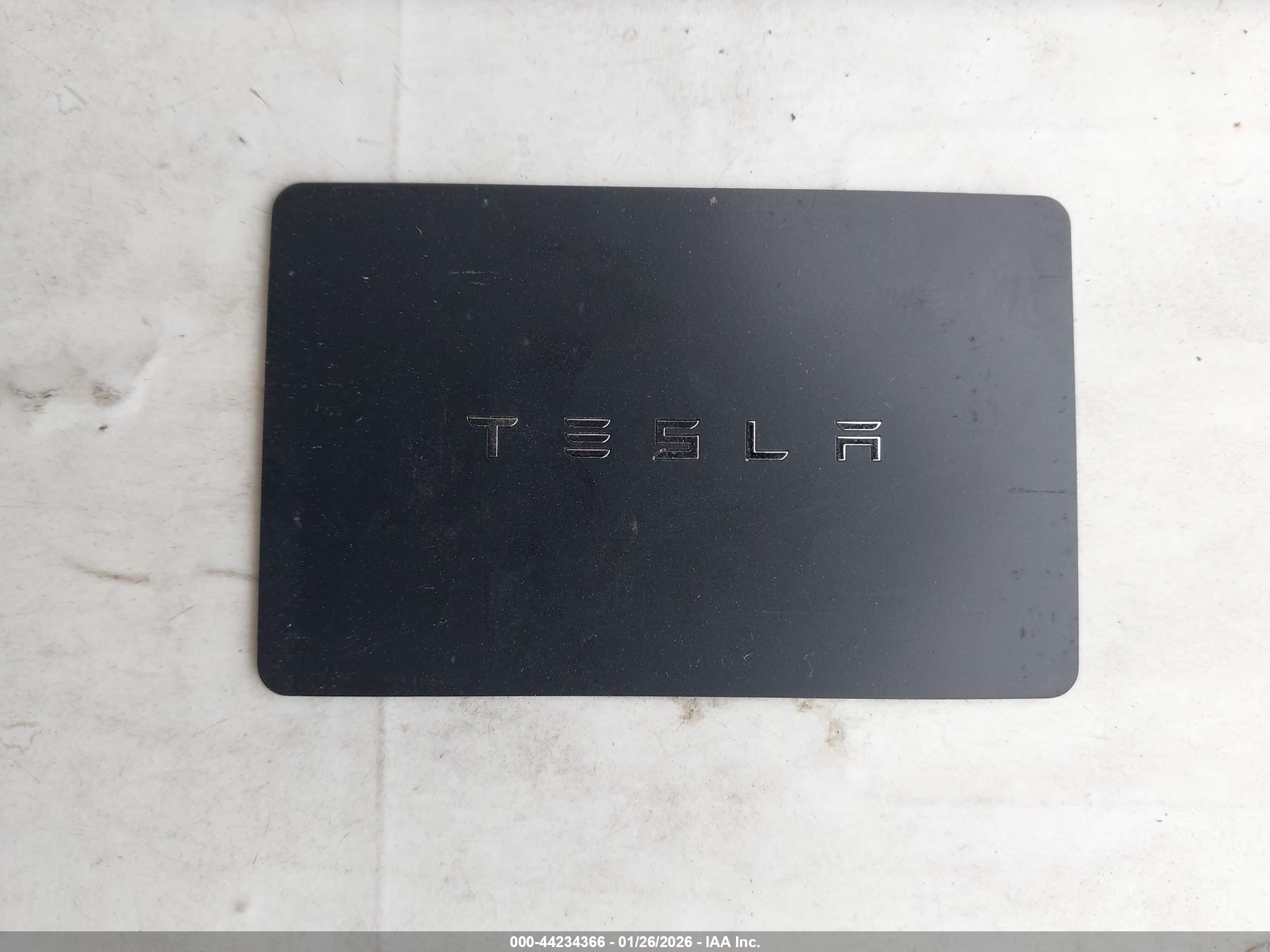 TESLA MODEL image 11