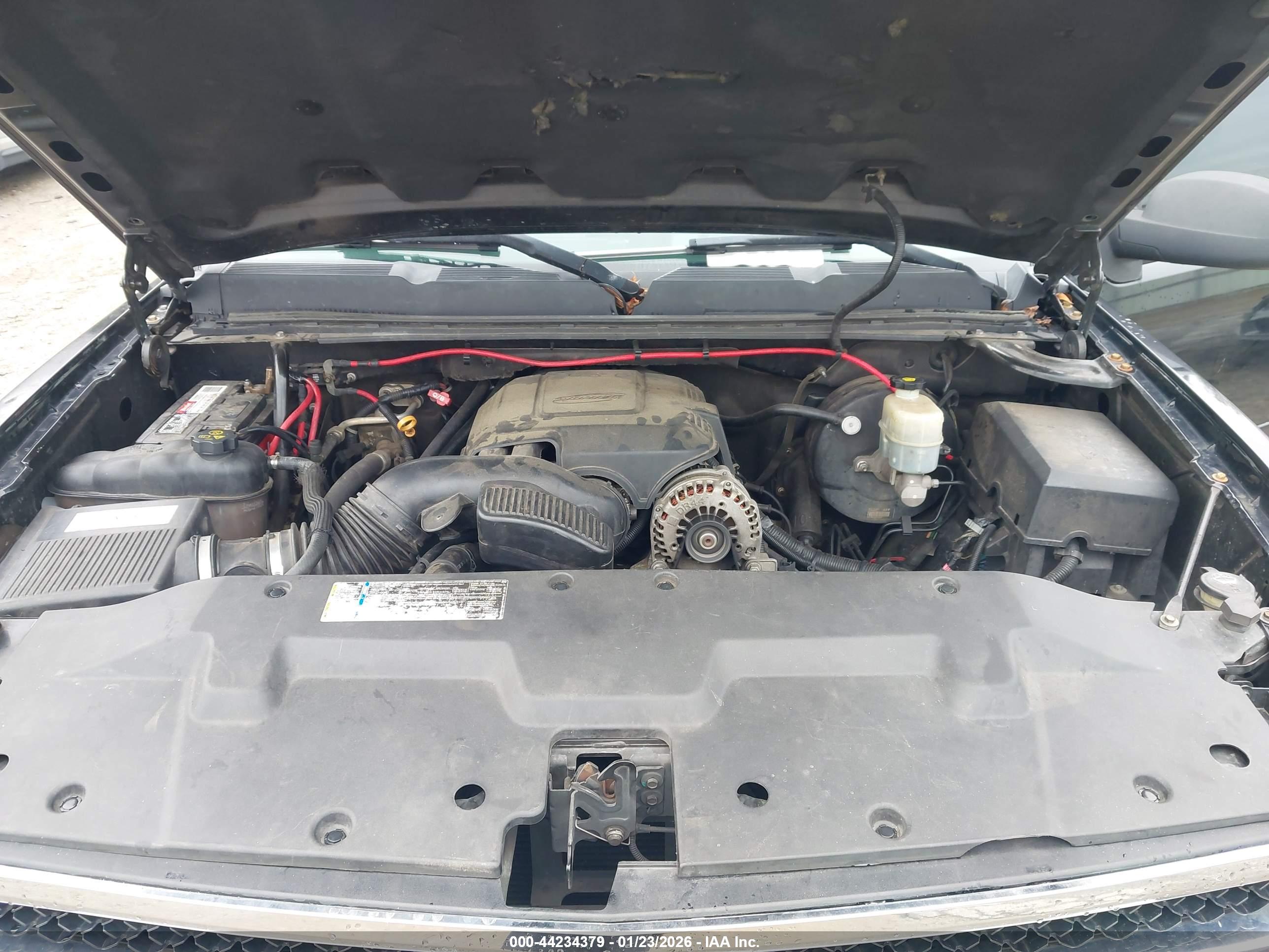 CHEVROLET SILVERADO image 10