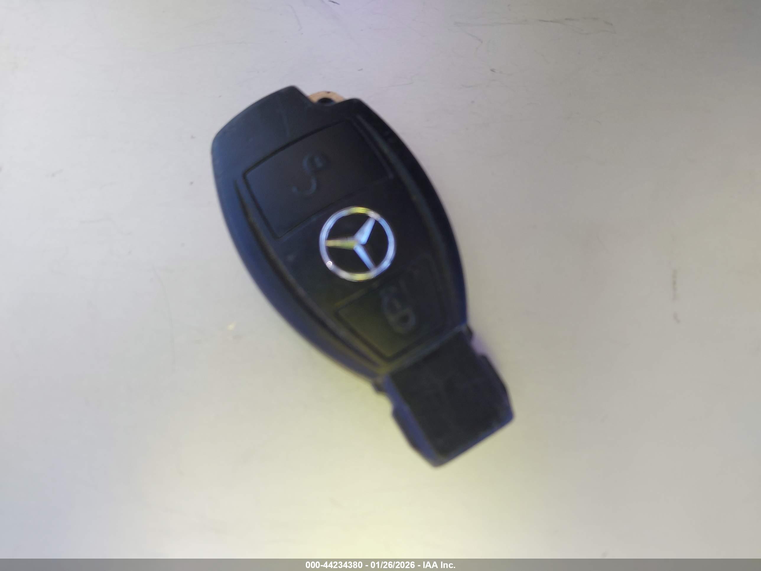 MERCEDES-BENZ METRIS image 11