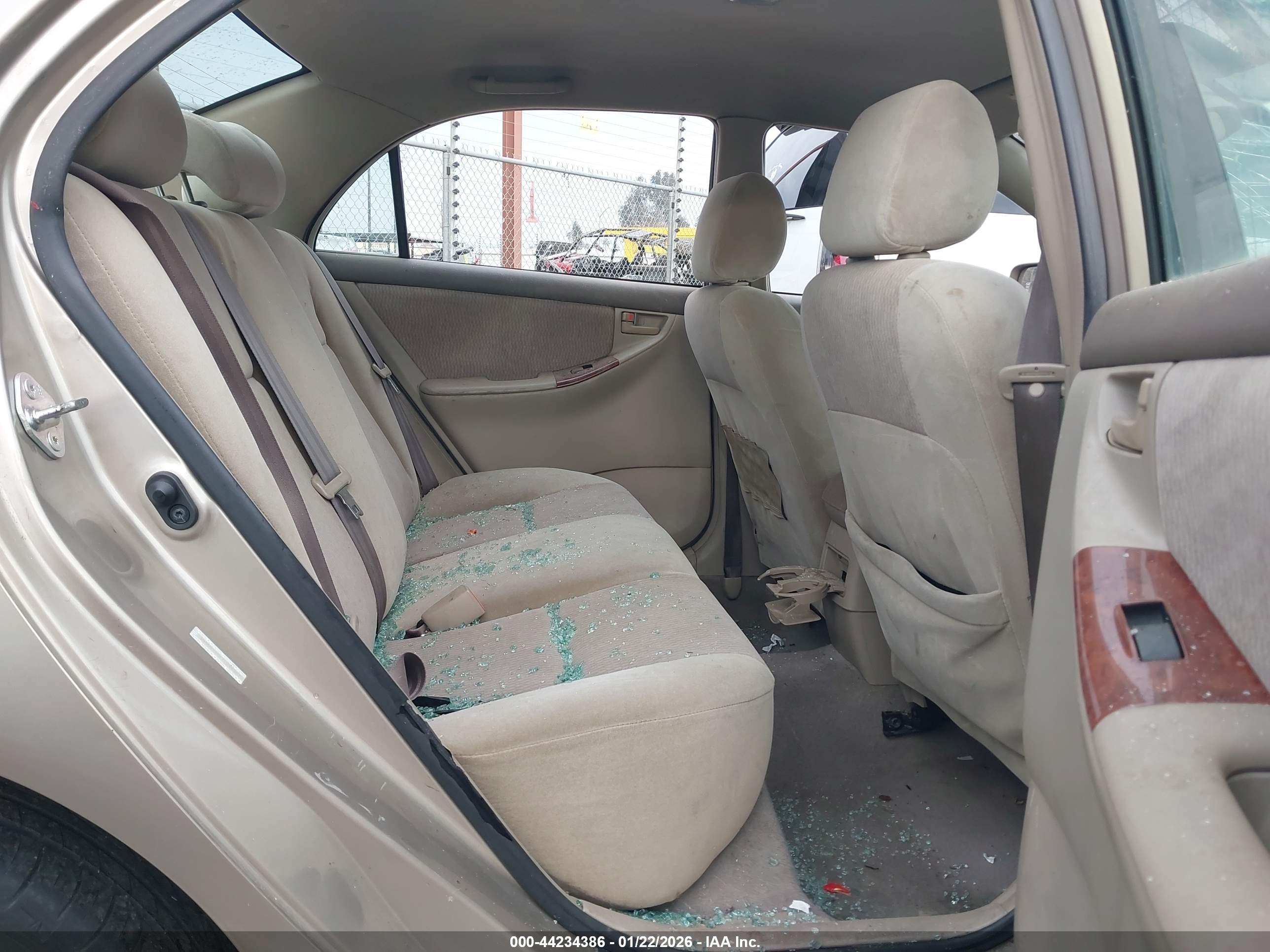 TOYOTA COROLLA image 8