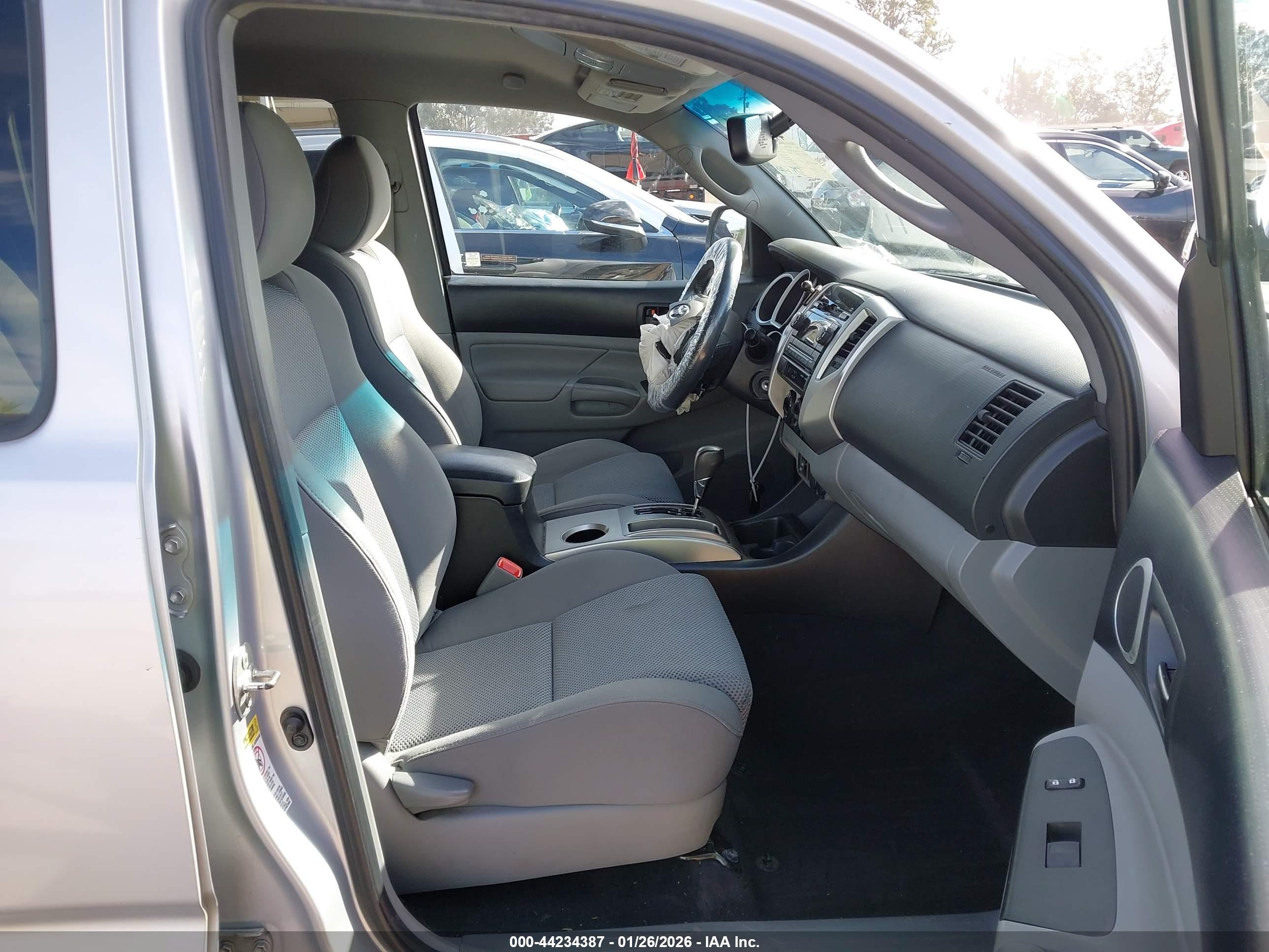 TOYOTA TACOMA image 5