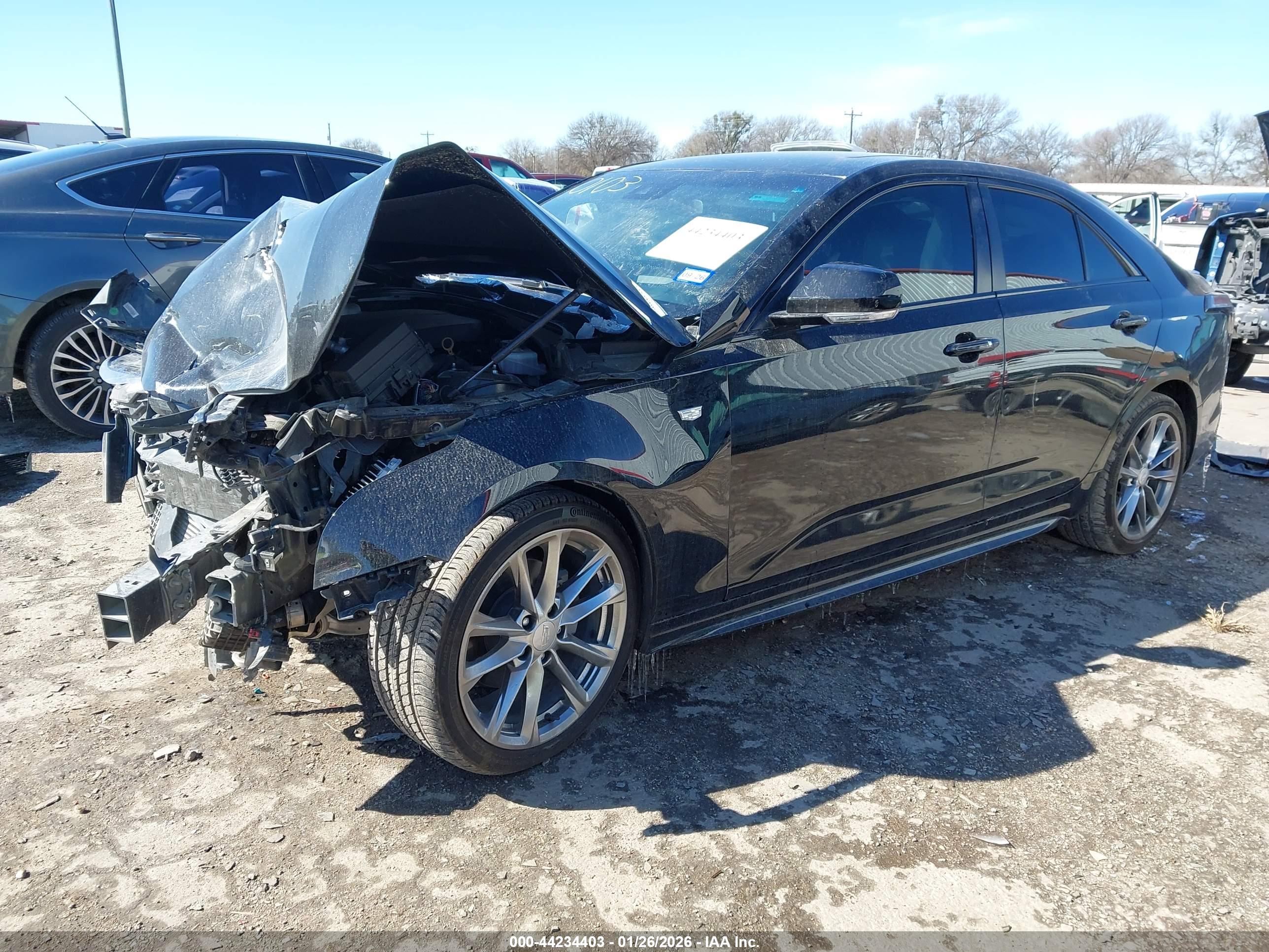 CADILLAC CT4 image 2