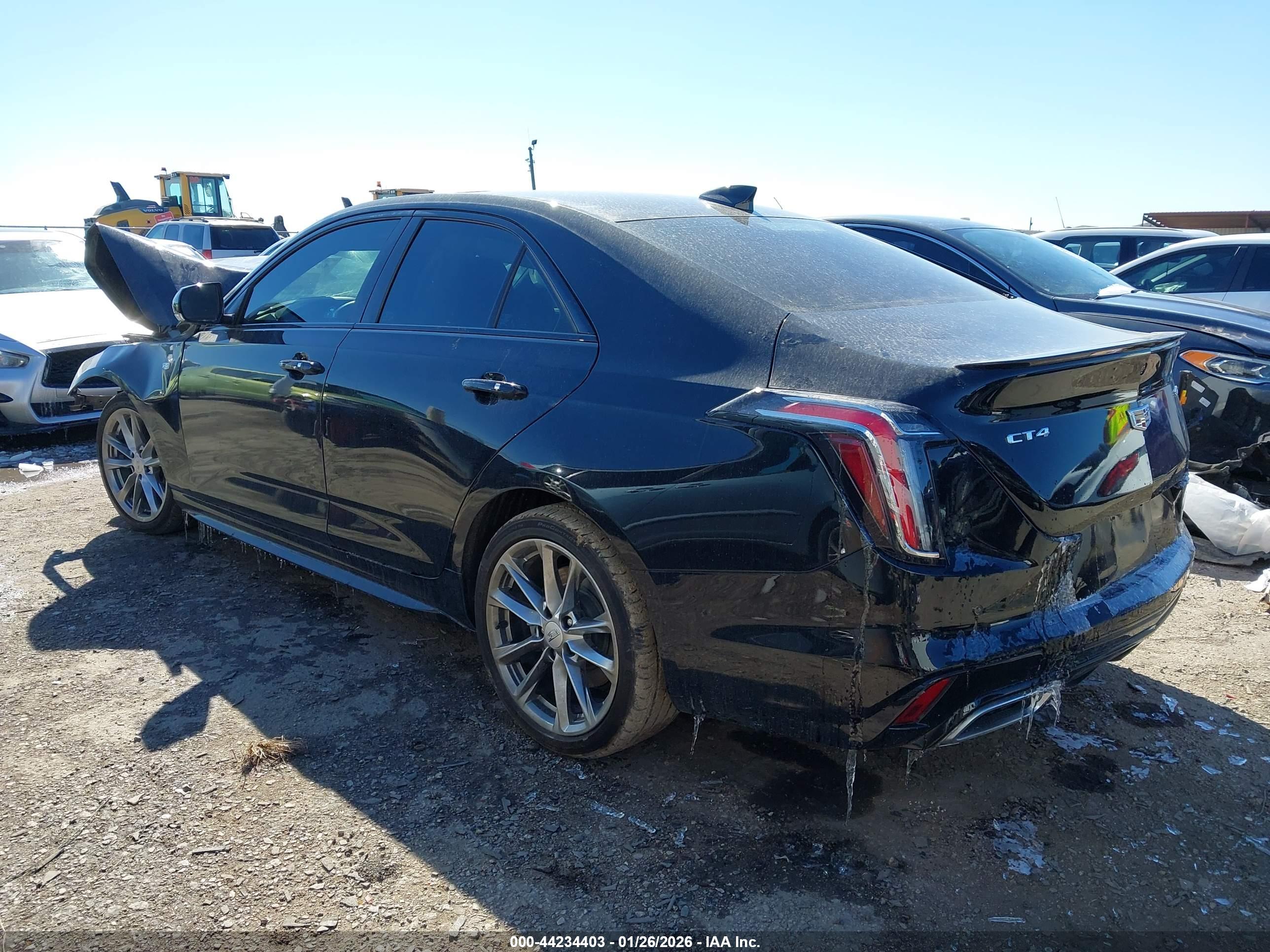 CADILLAC CT4 image 3
