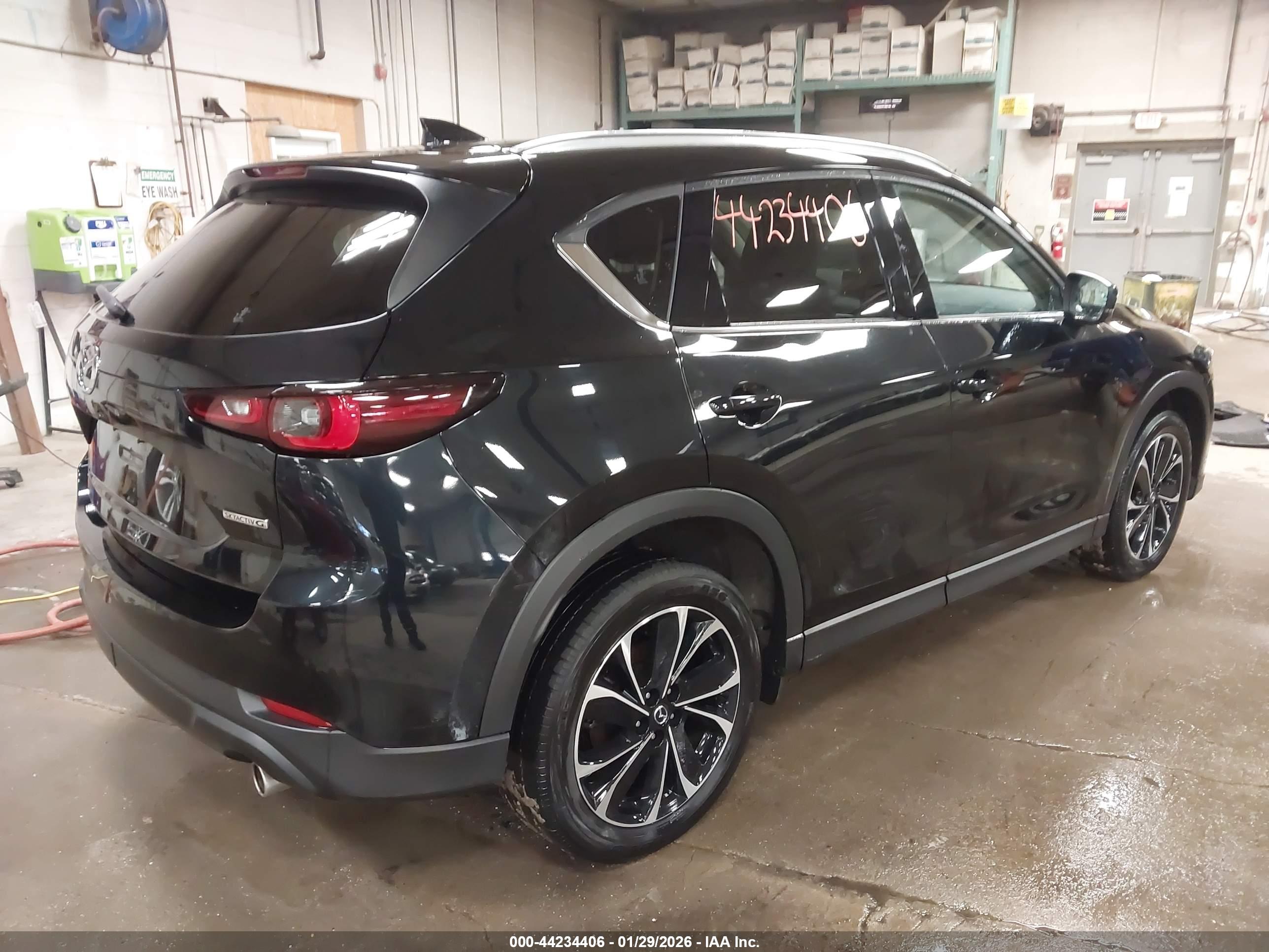 MAZDA CX-5 image 4