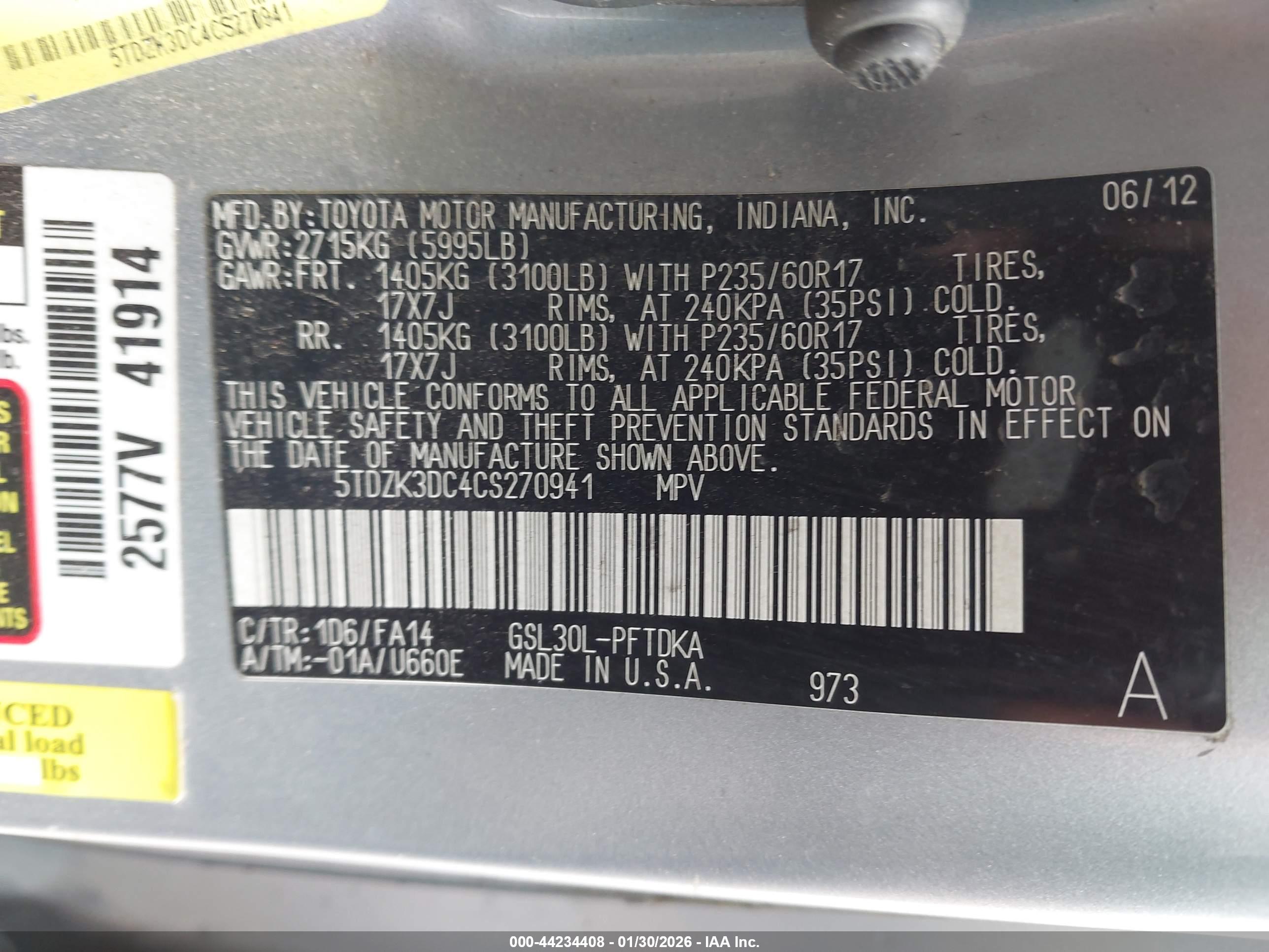 TOYOTA SIENNA image 9