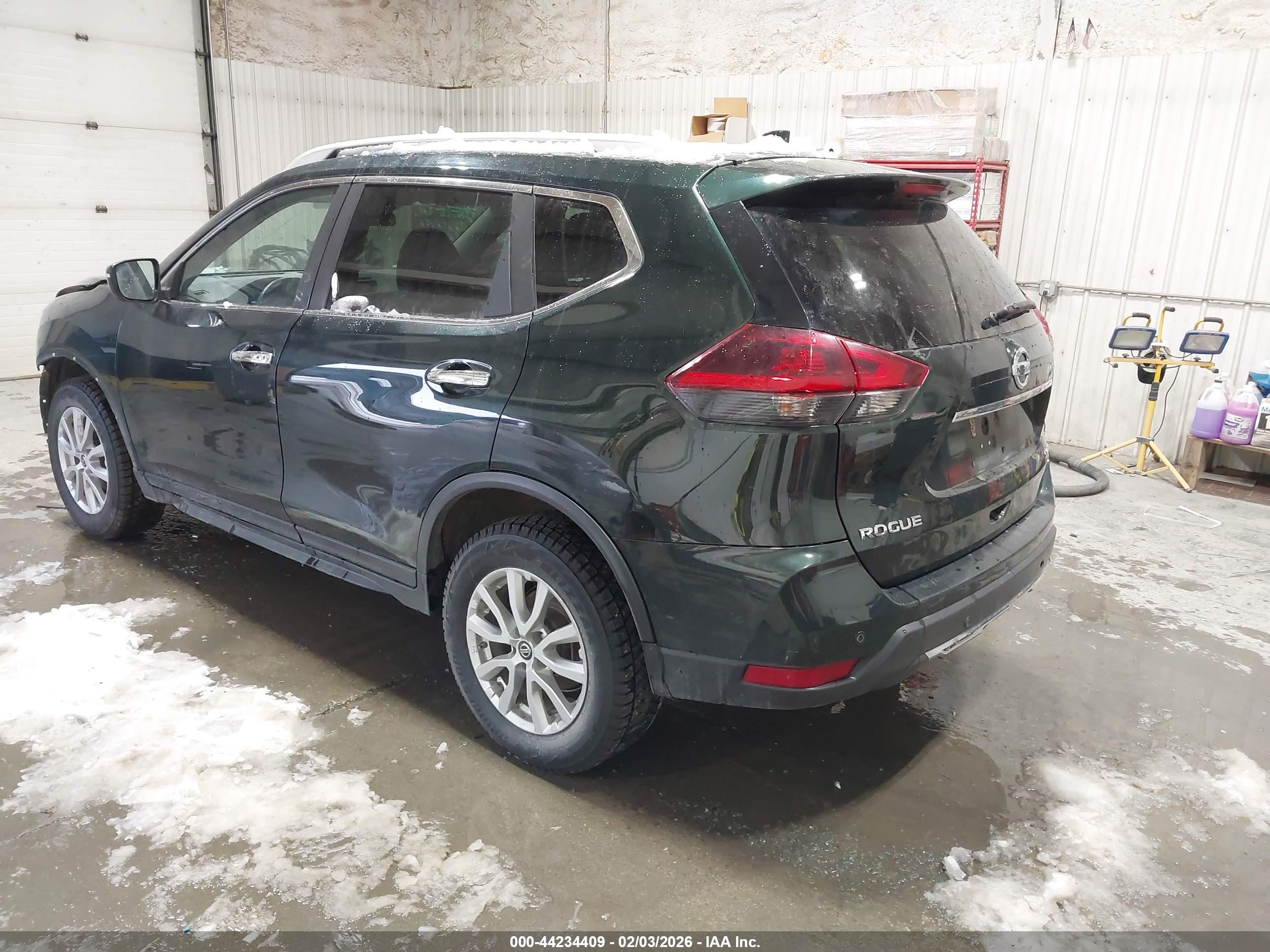 NISSAN ROGUE image 3