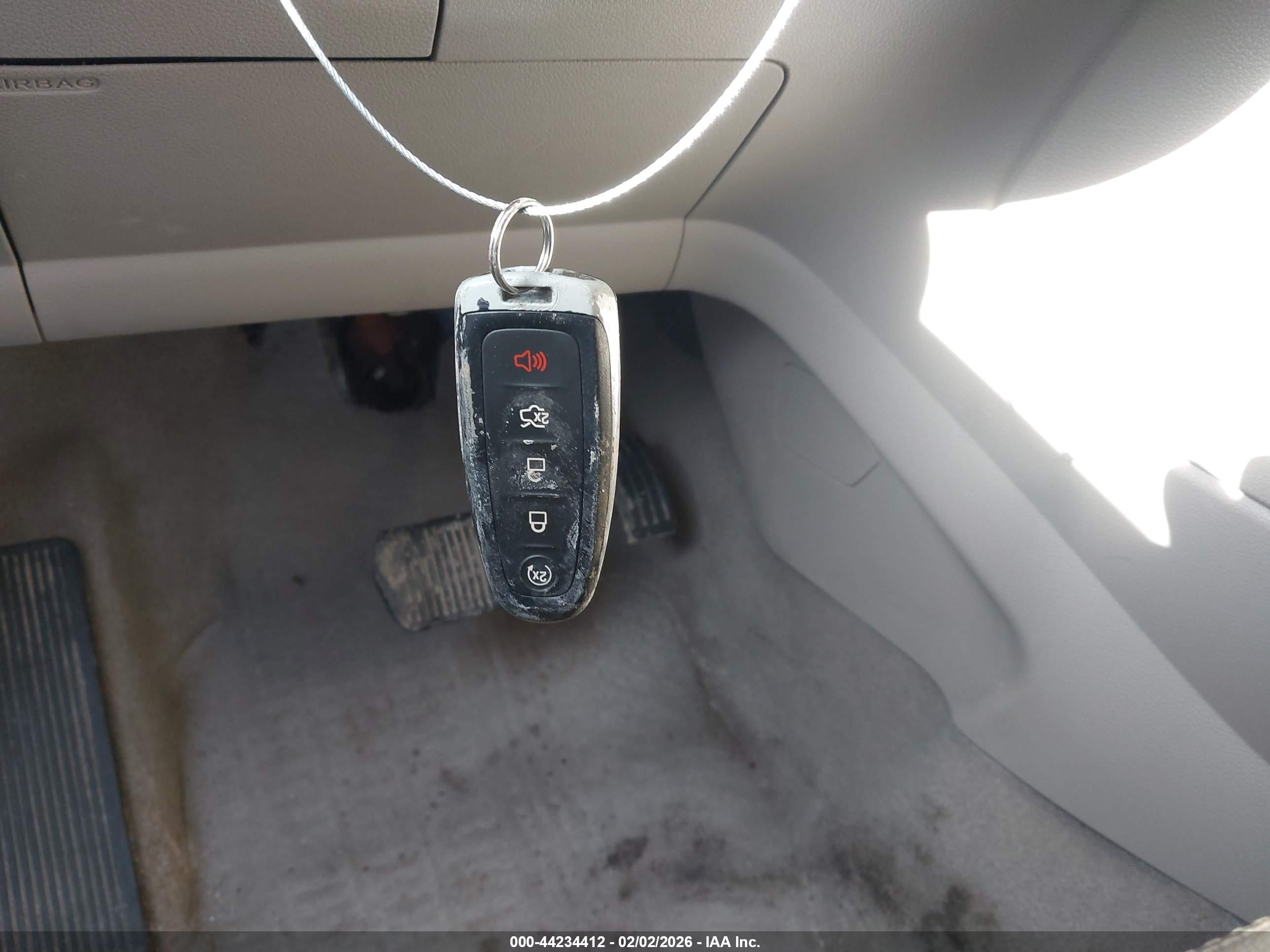 FORD ESCAPE image 11