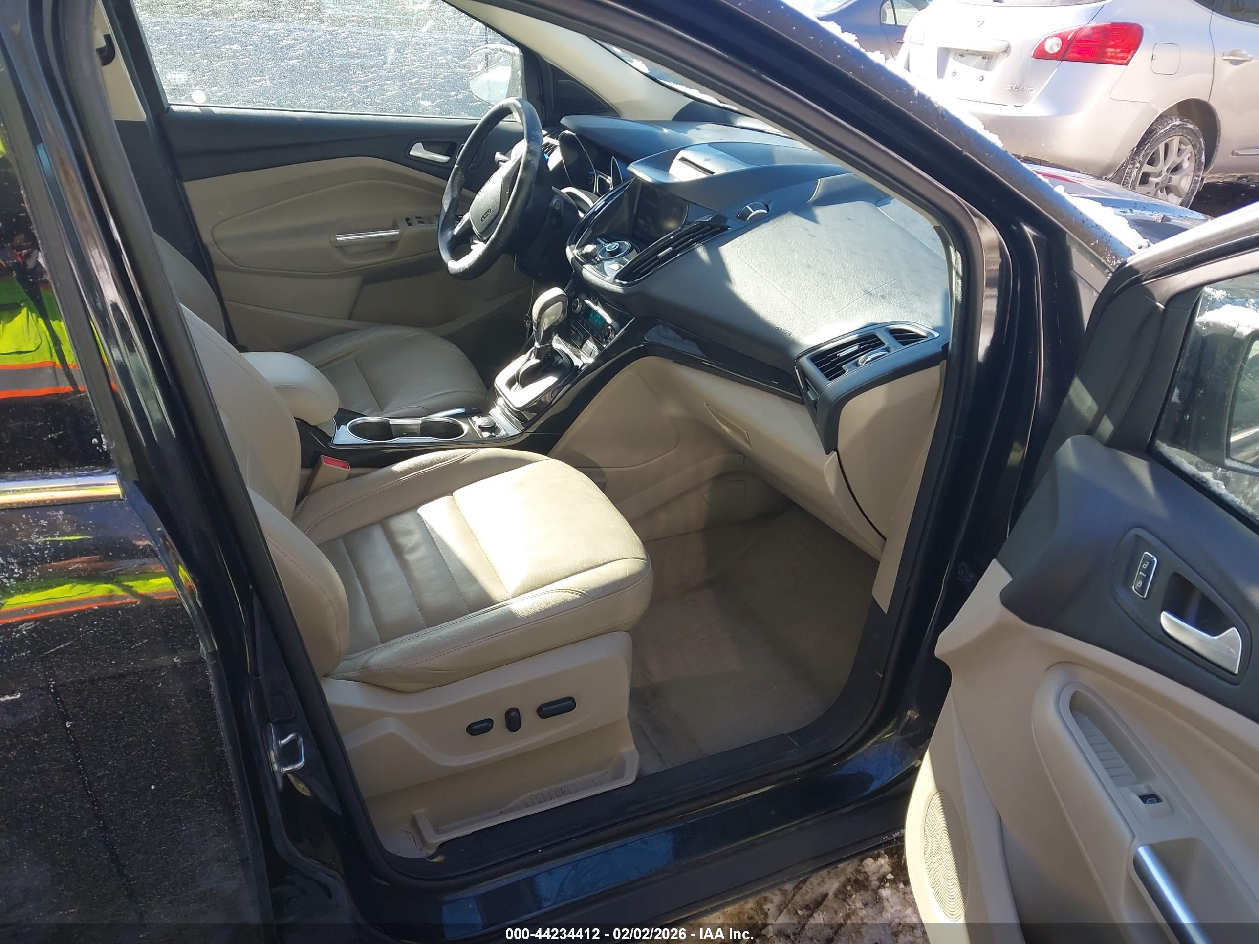 FORD ESCAPE image 5