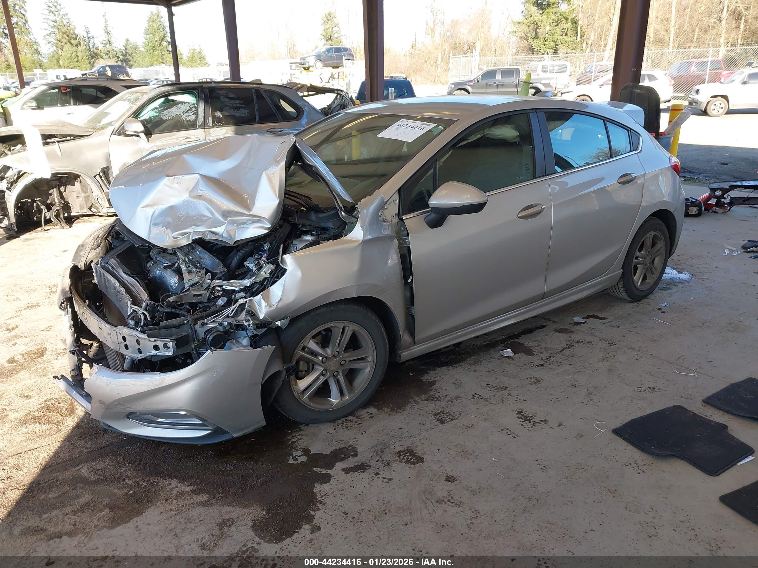 CHEVROLET CRUZE image 2