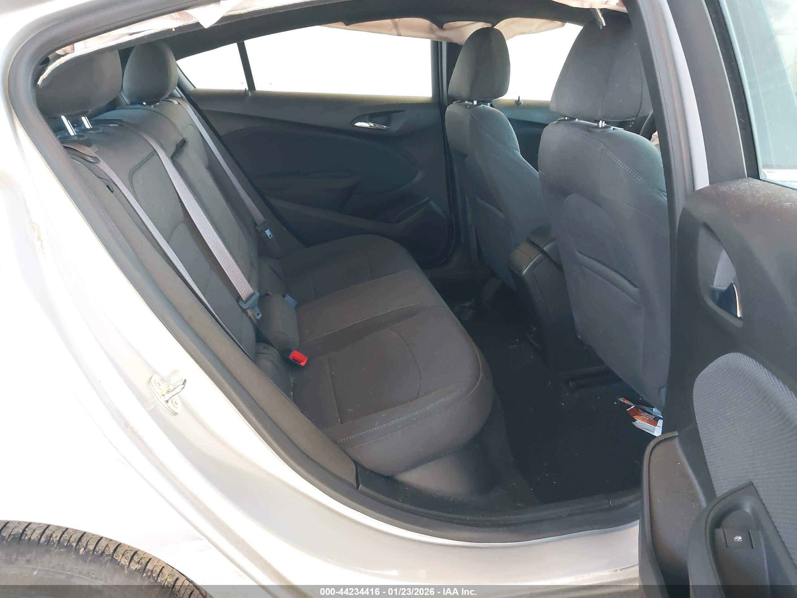 CHEVROLET CRUZE image 8