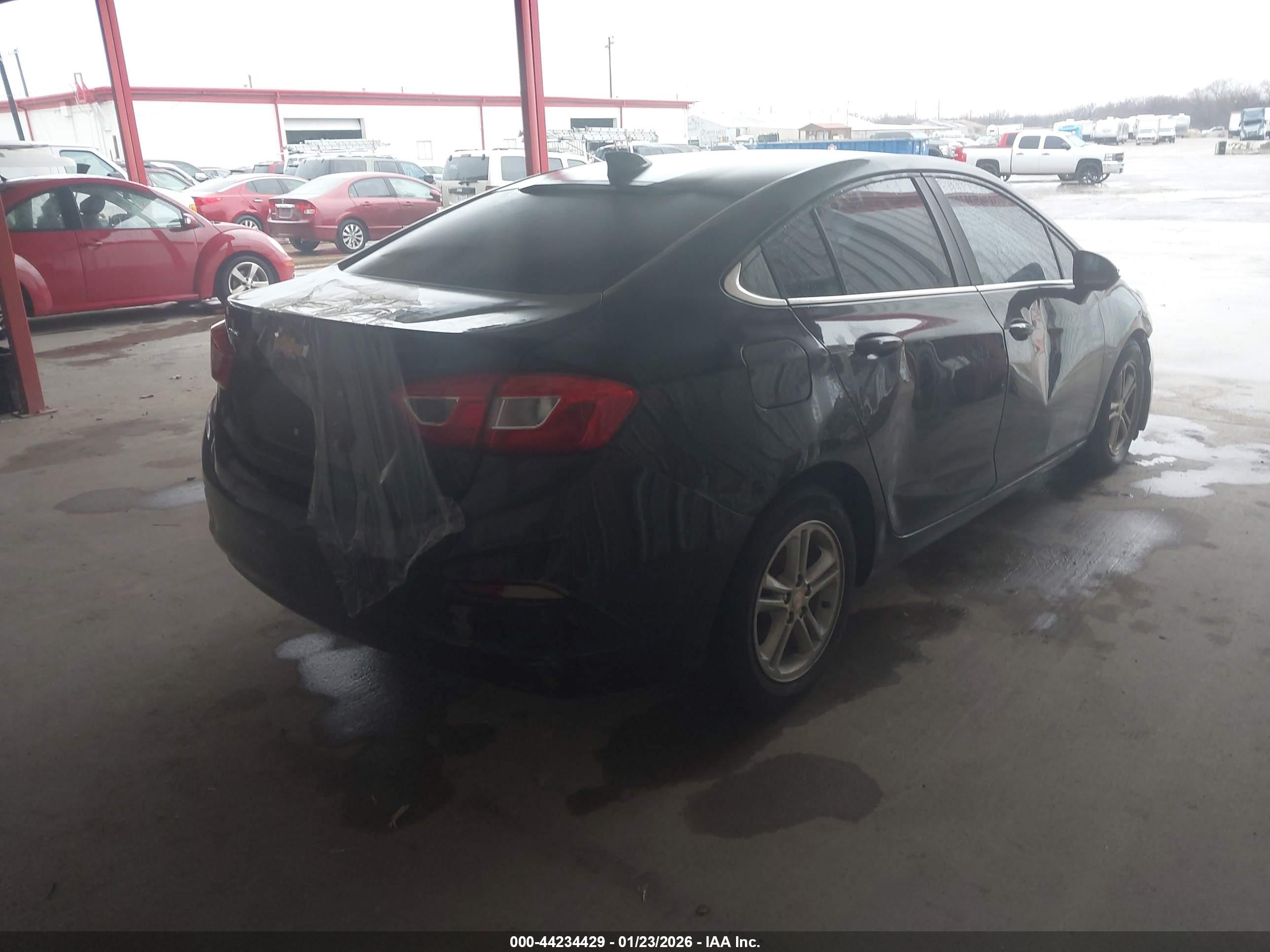 CHEVROLET CRUZE image 4