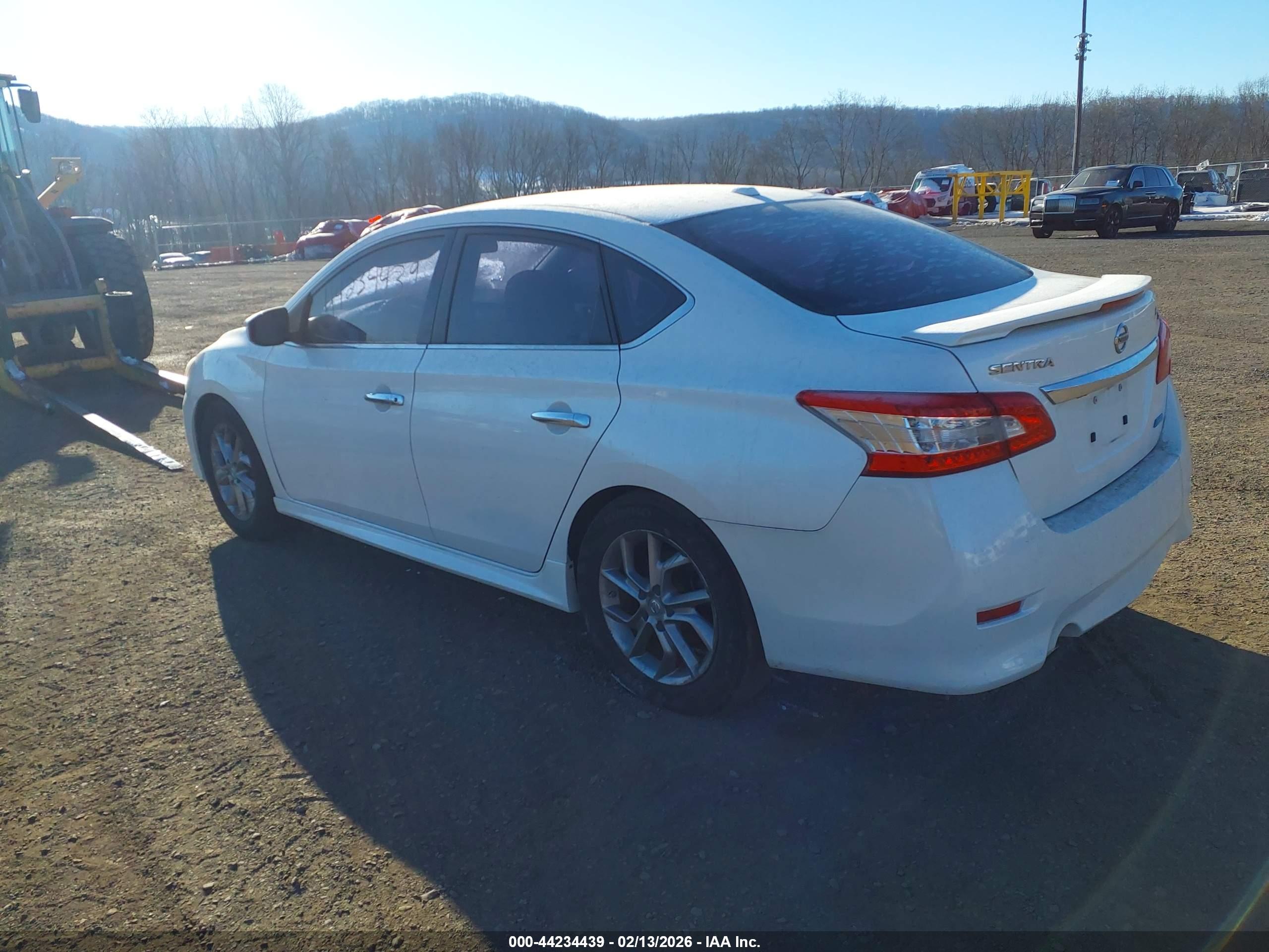 NISSAN SENTRA image 3