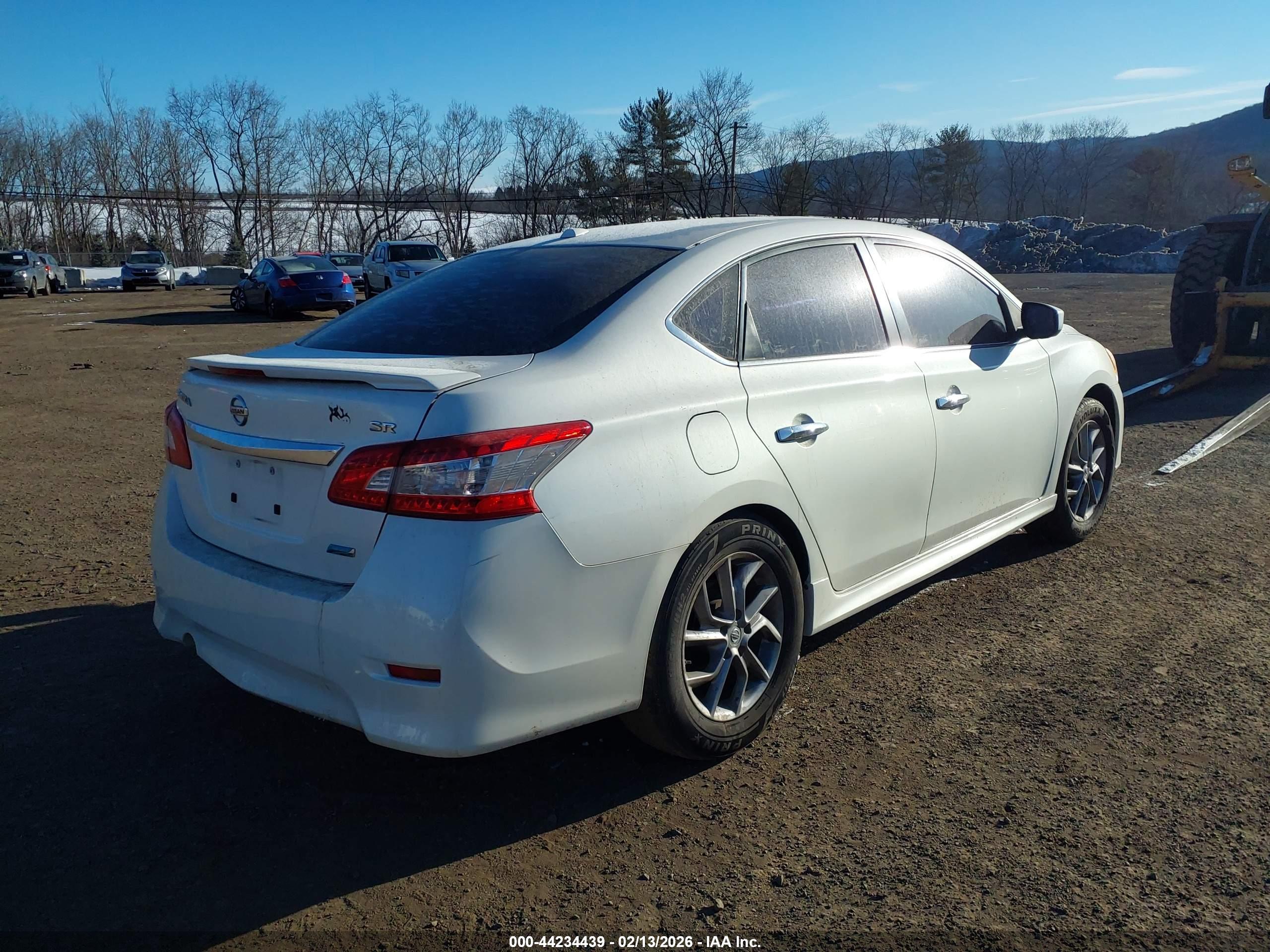 NISSAN SENTRA image 4