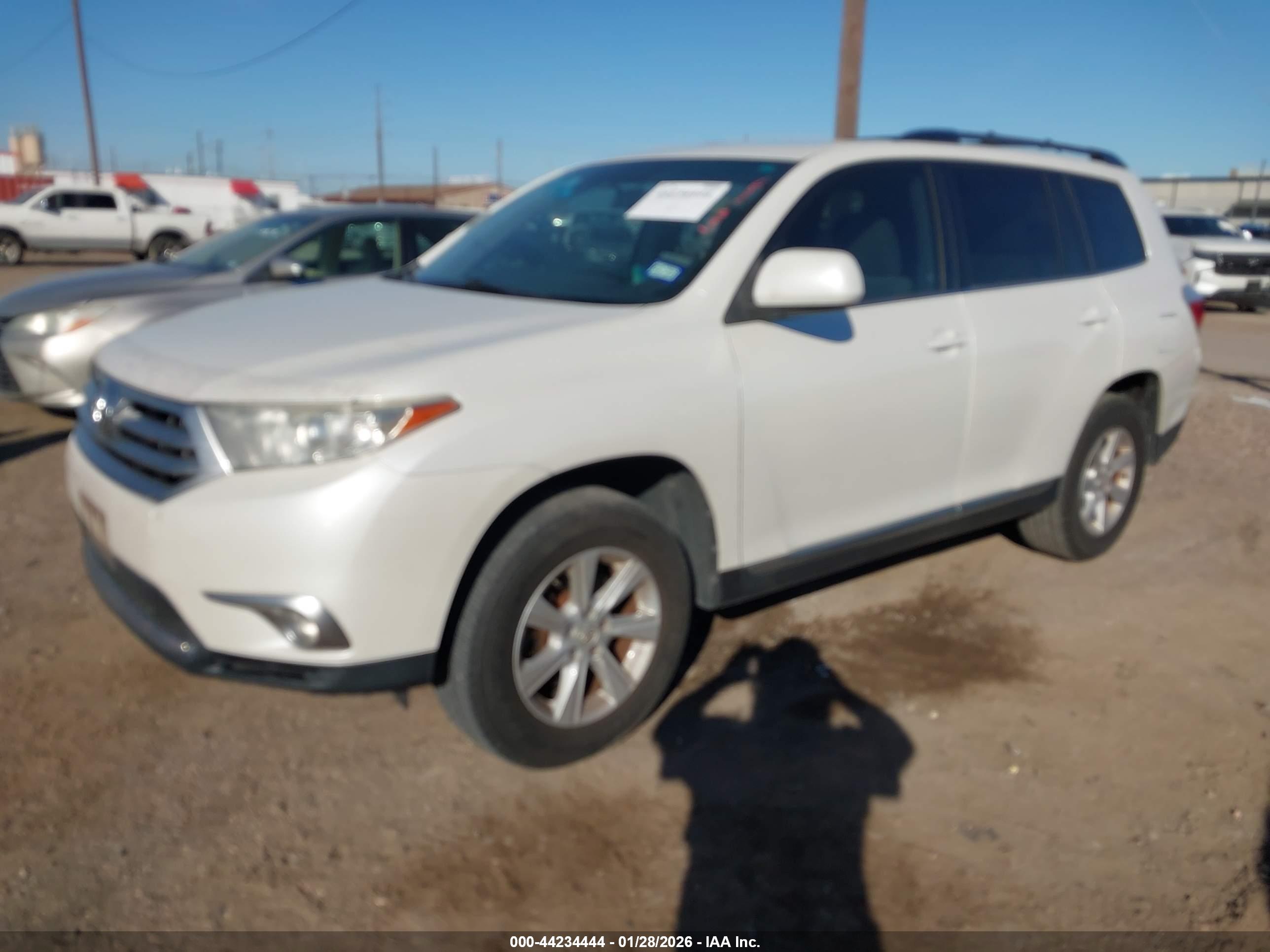 TOYOTA HIGHLANDER image 2