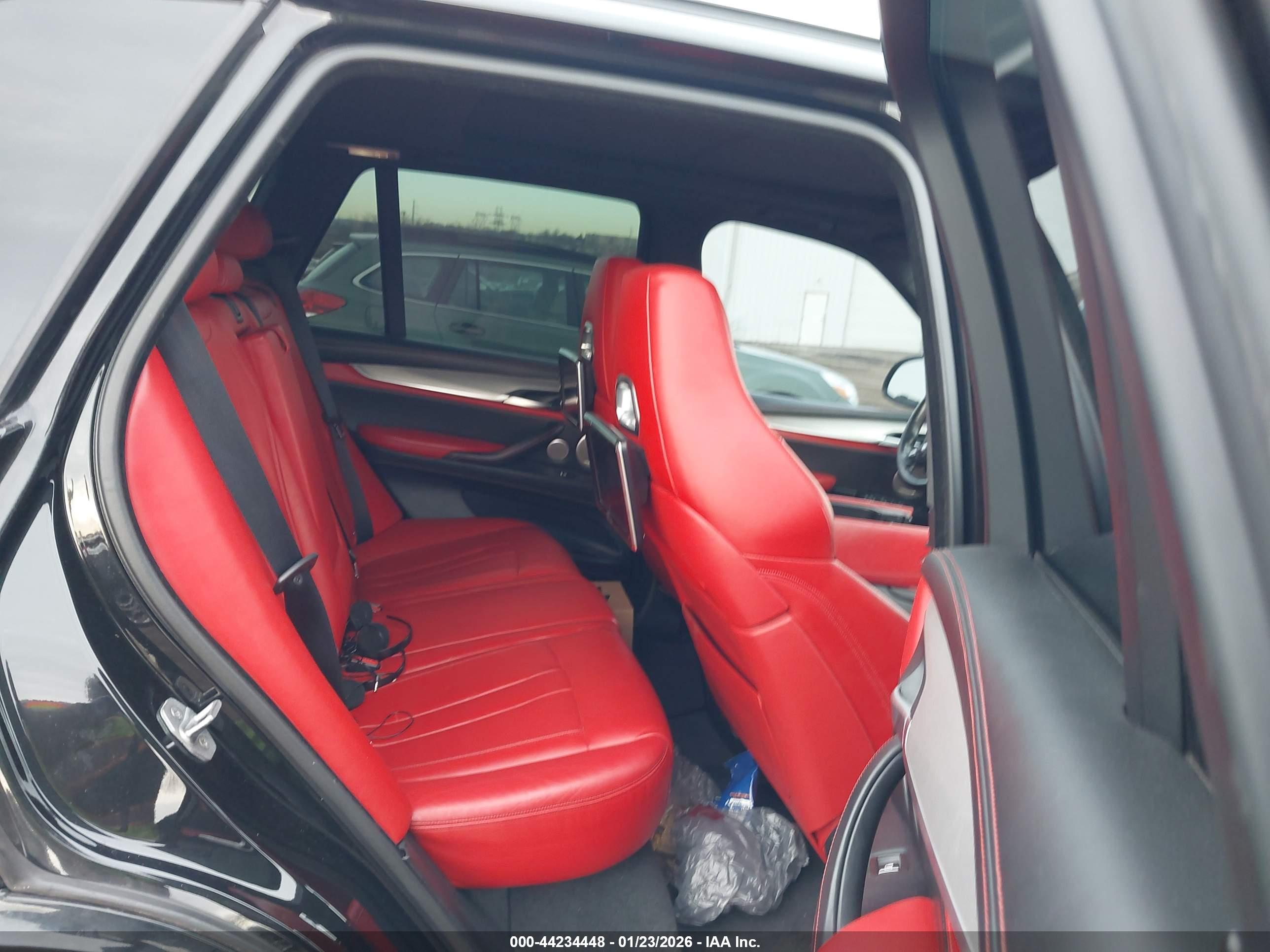 BMW X5 image 8