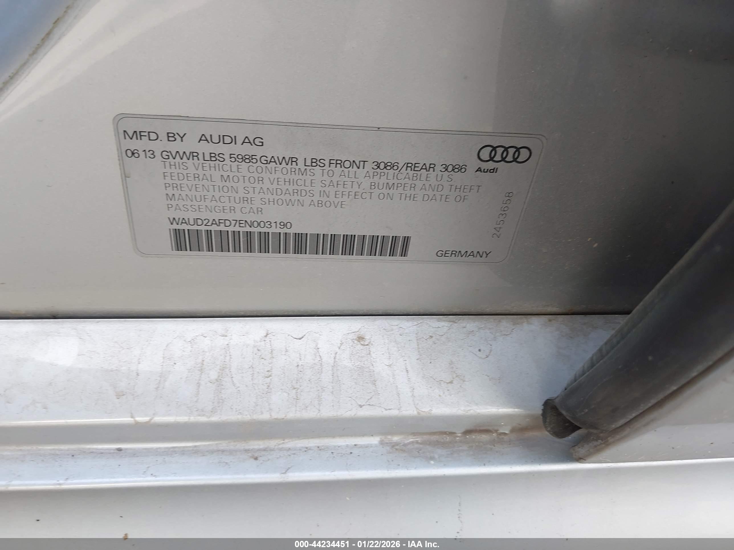 AUDI S8 image 9