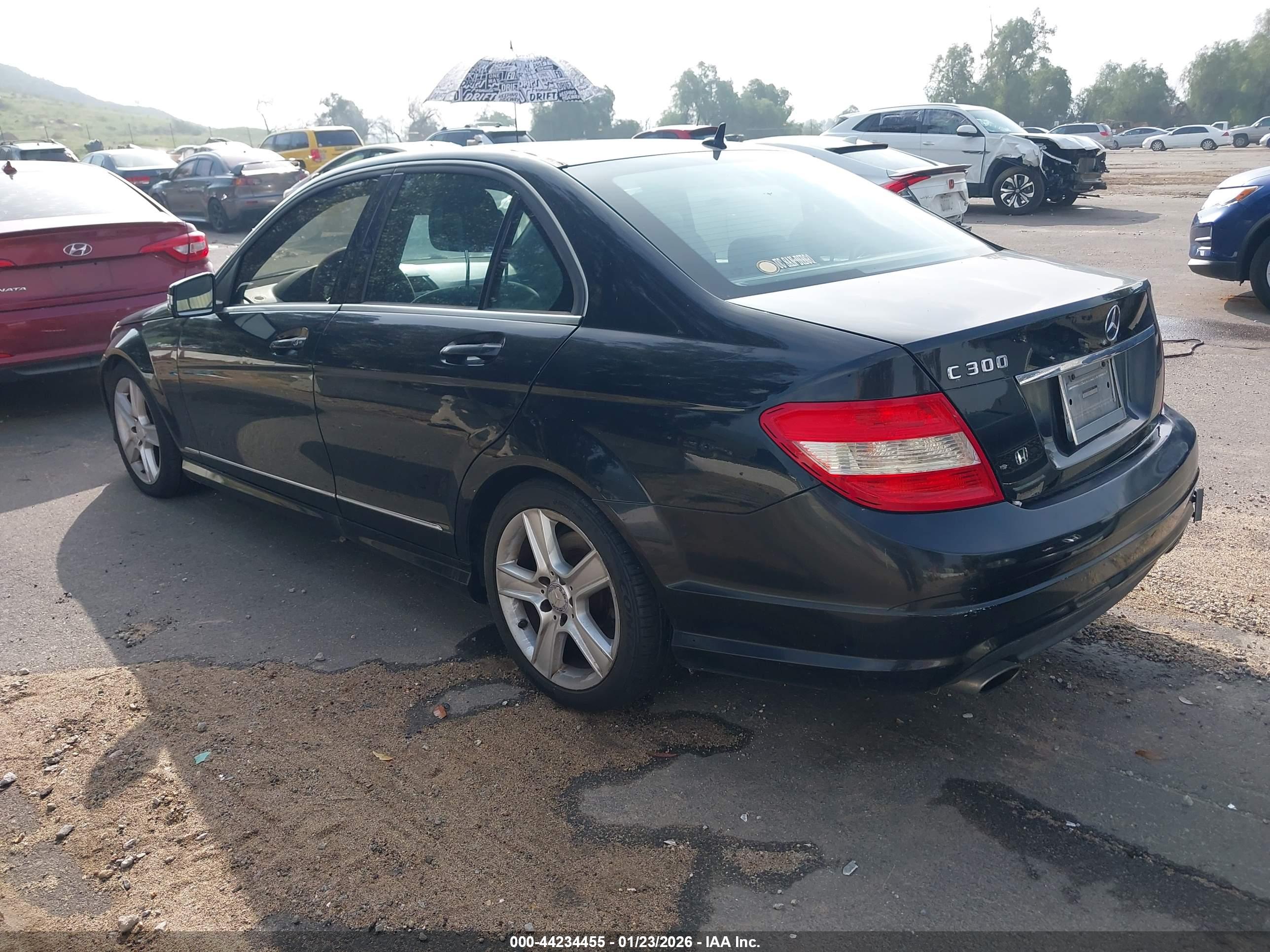 MERCEDES-BENZ C image 3