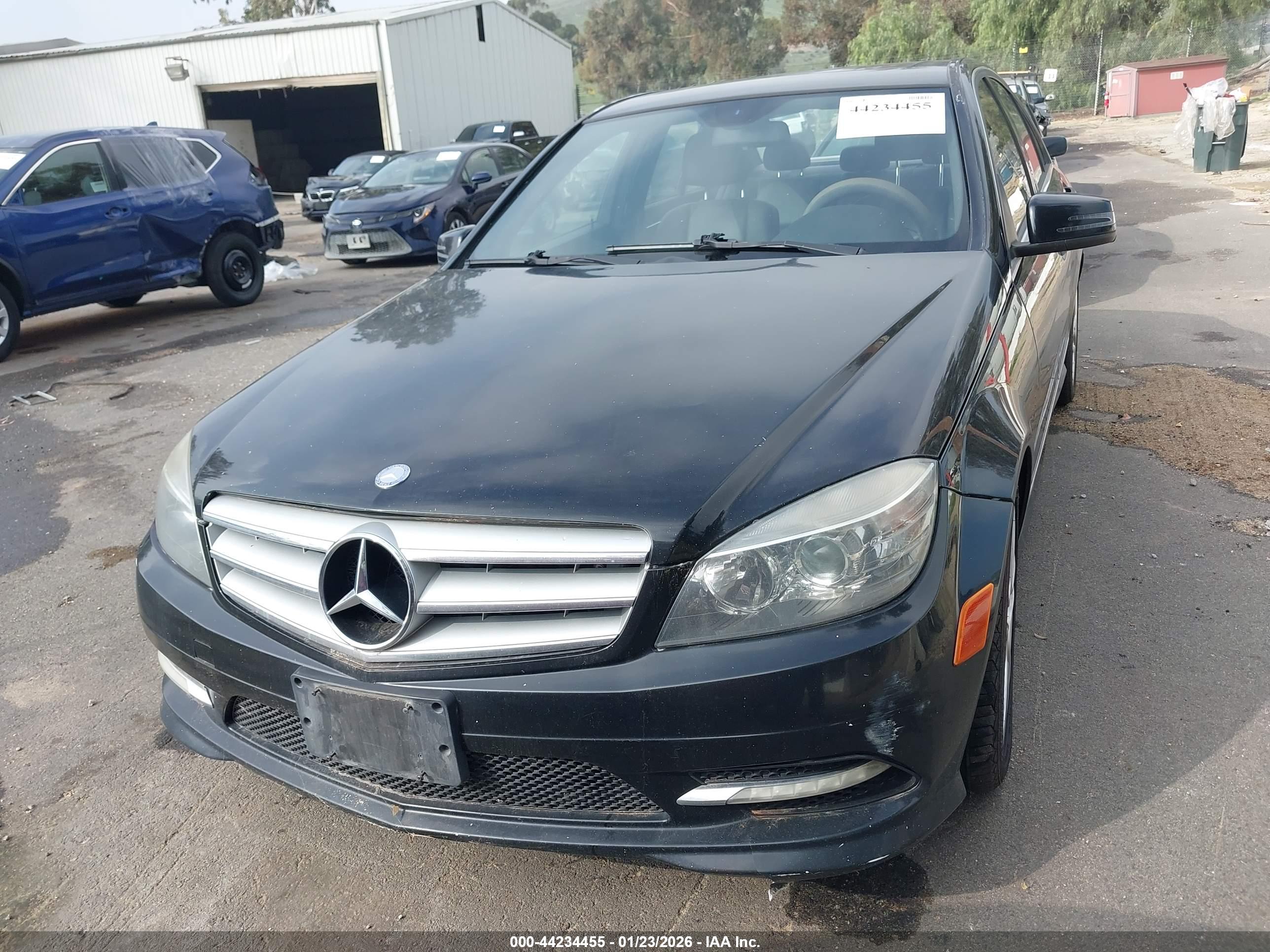 MERCEDES-BENZ C image 6