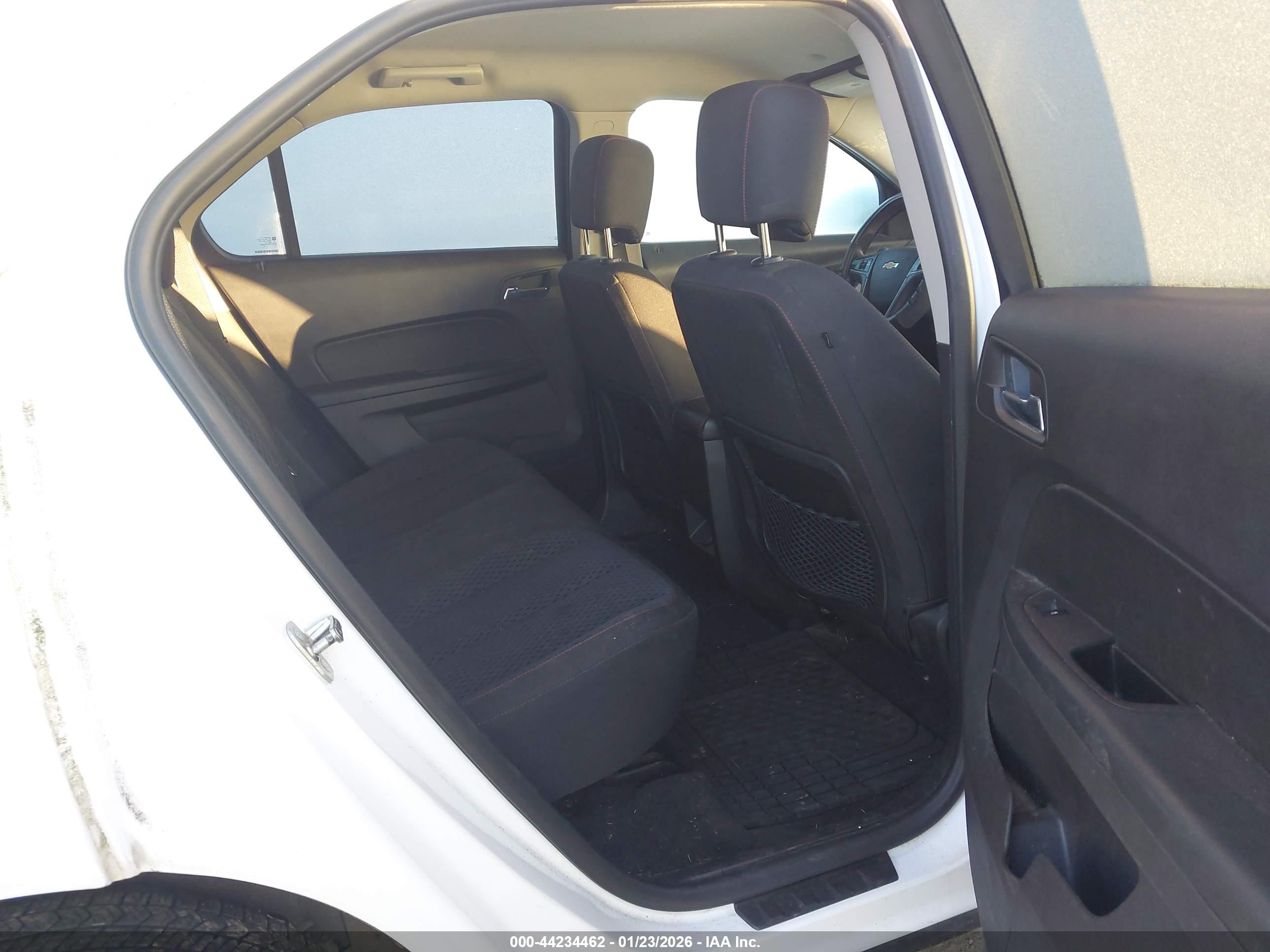 CHEVROLET EQUINOX image 8