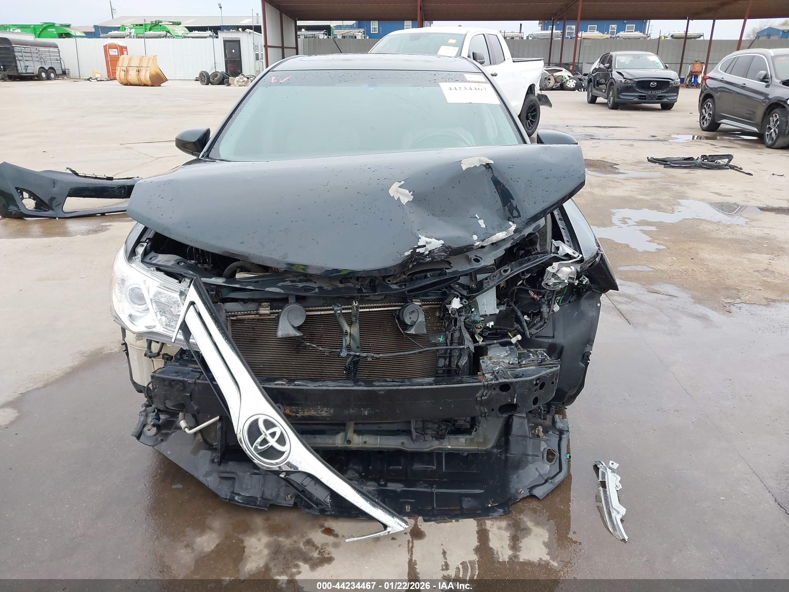 TOYOTA CAMRY image 6