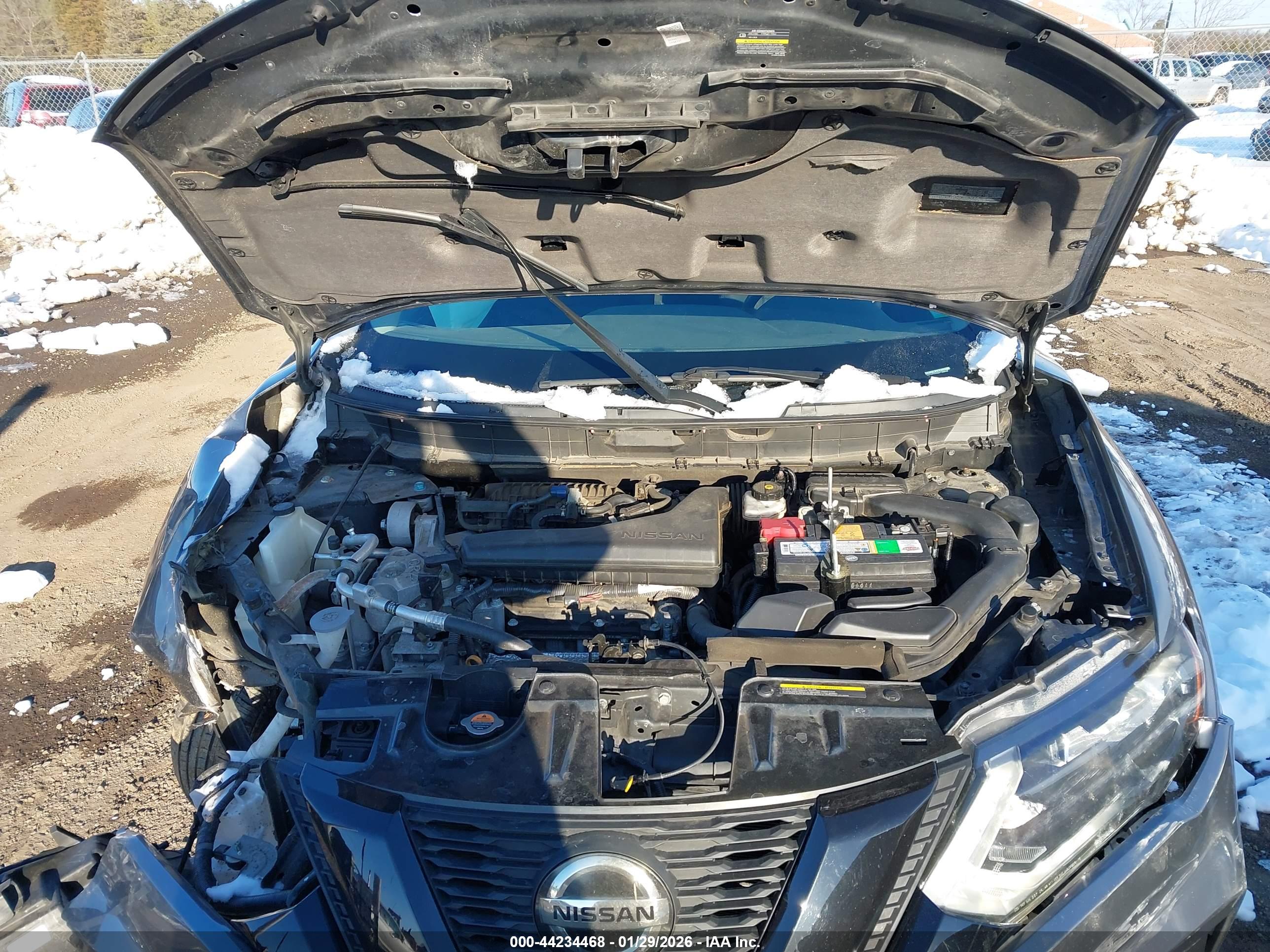 NISSAN ROGUE image 10