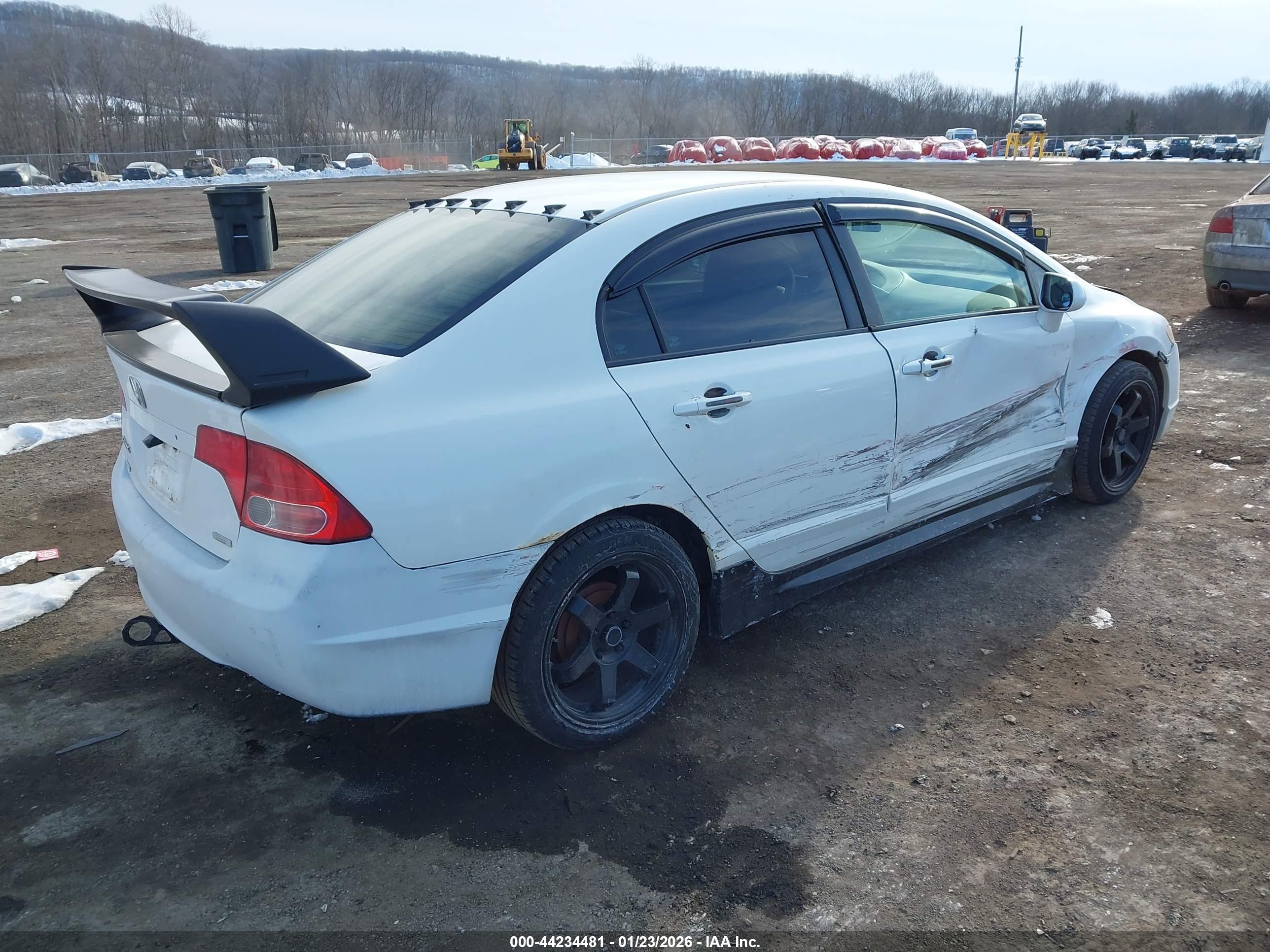 HONDA CIVIC image 4