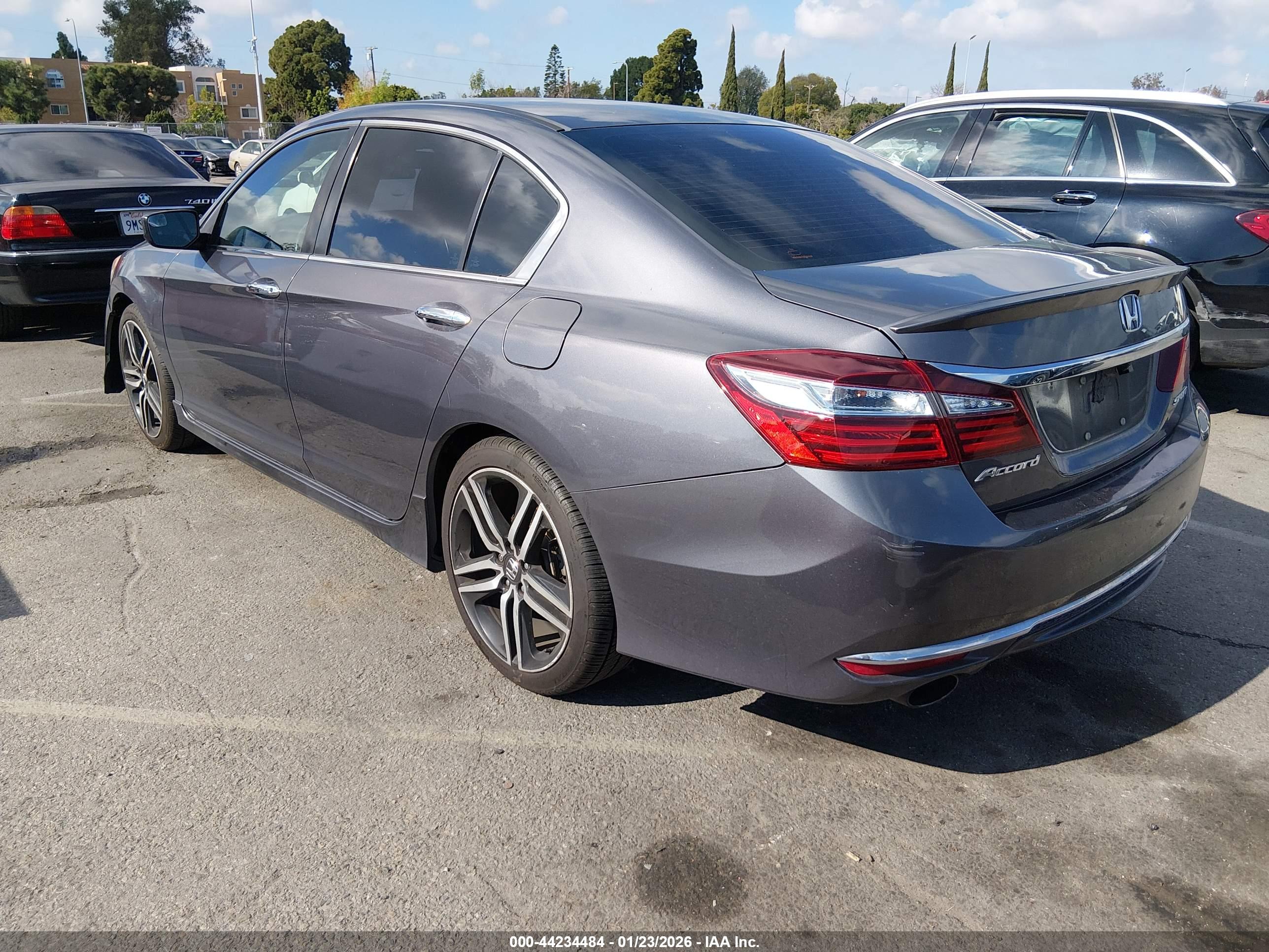 HONDA ACCORD image 3