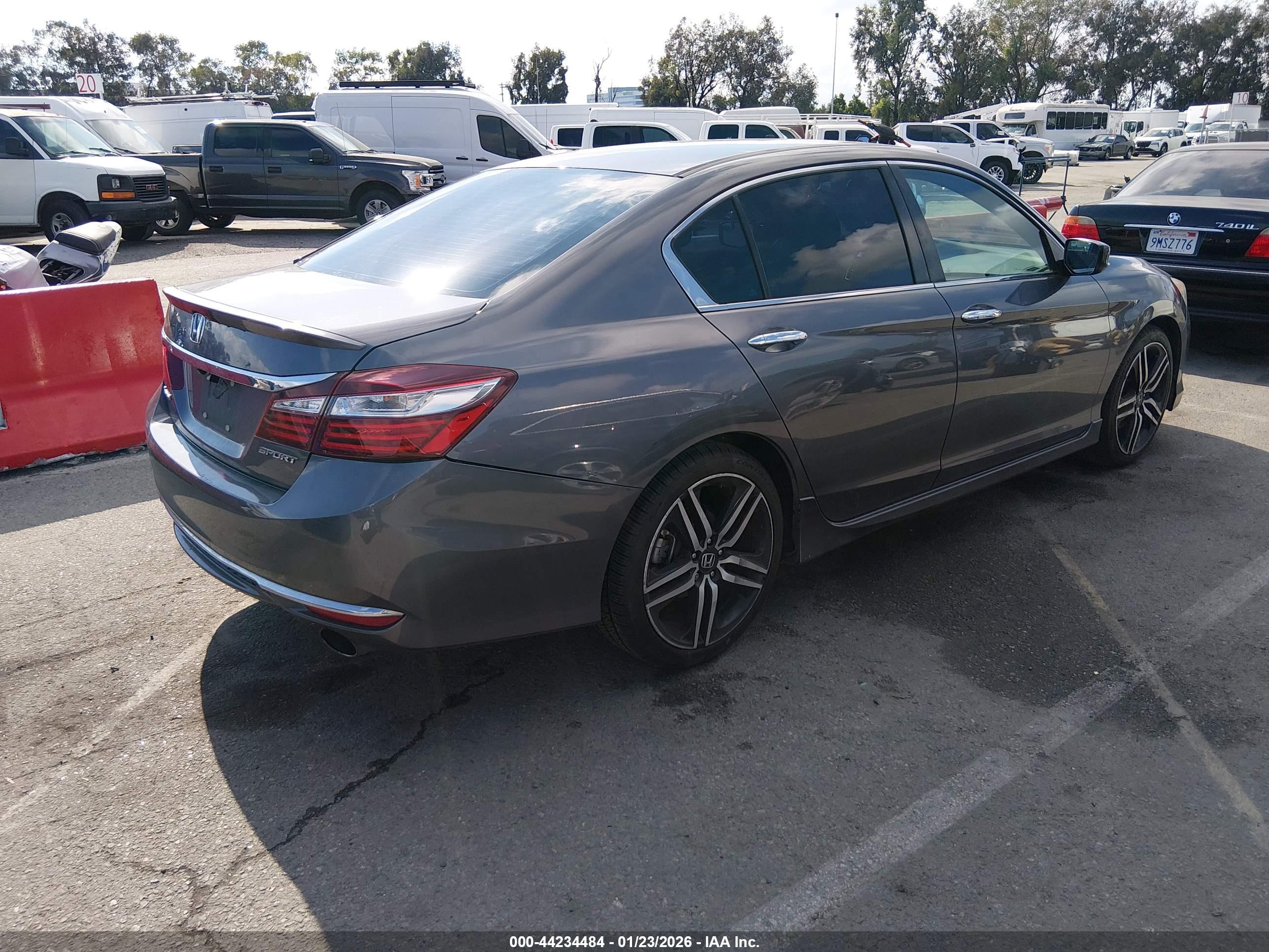 HONDA ACCORD image 4