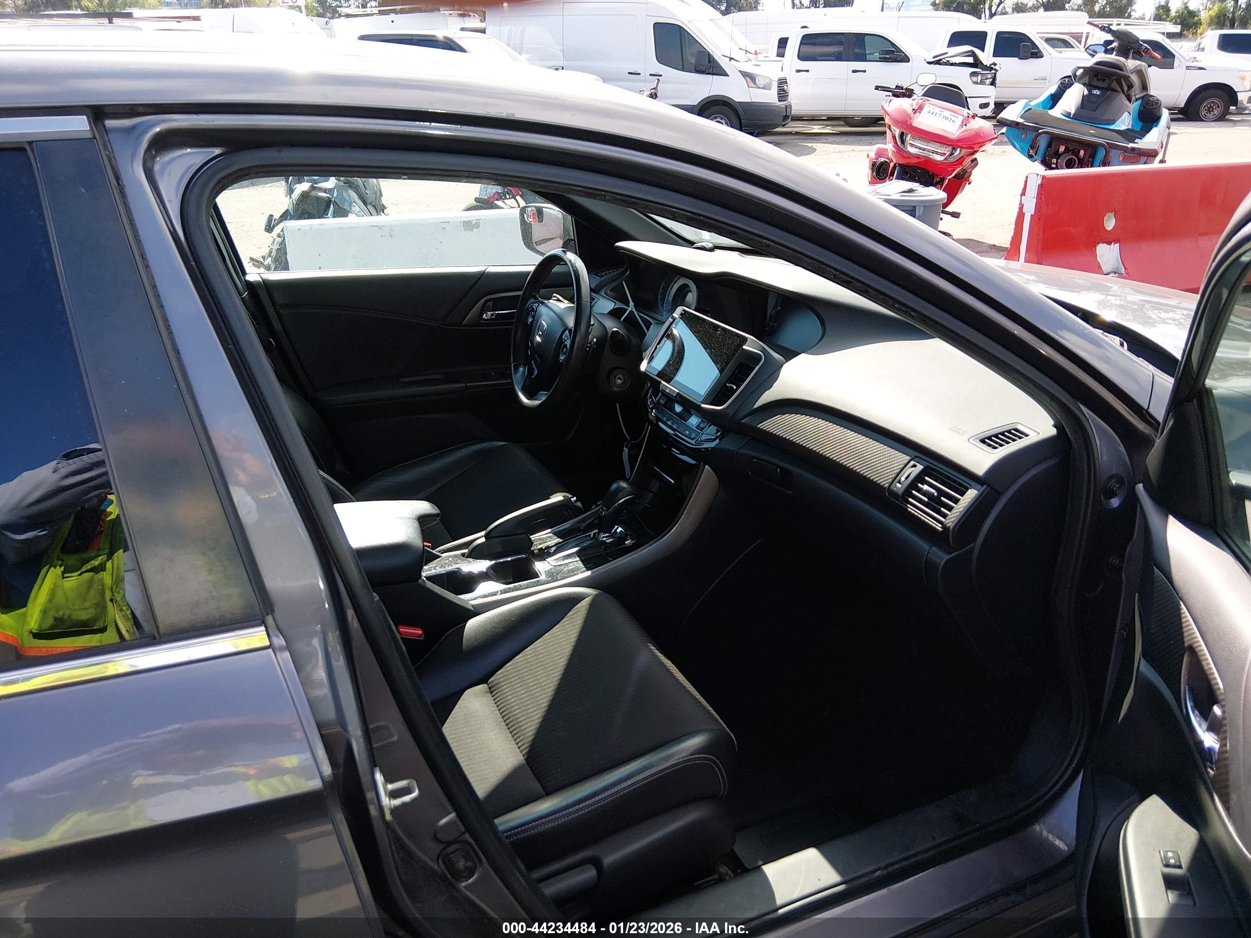 HONDA ACCORD image 5