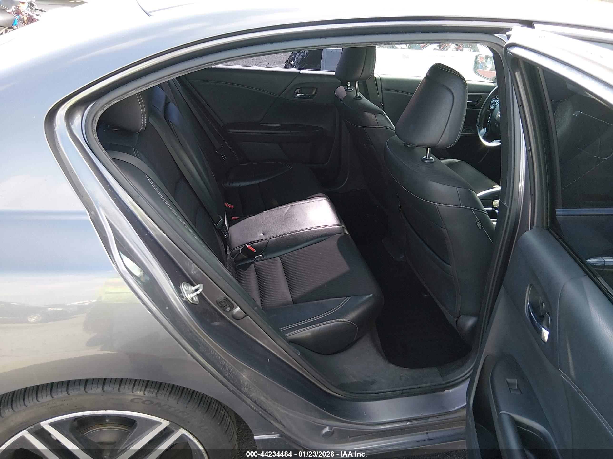 HONDA ACCORD image 8