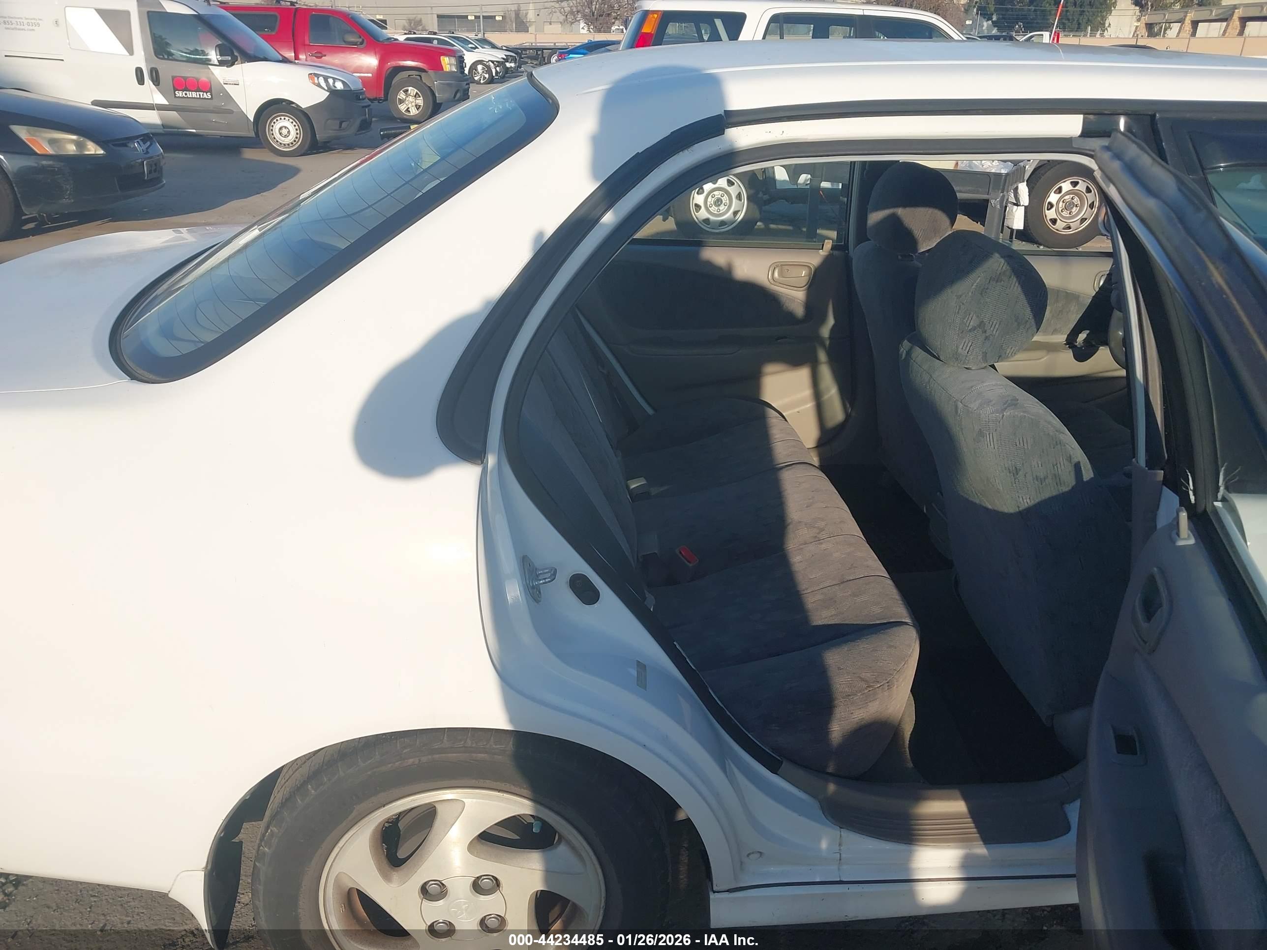 TOYOTA COROLLA image 5