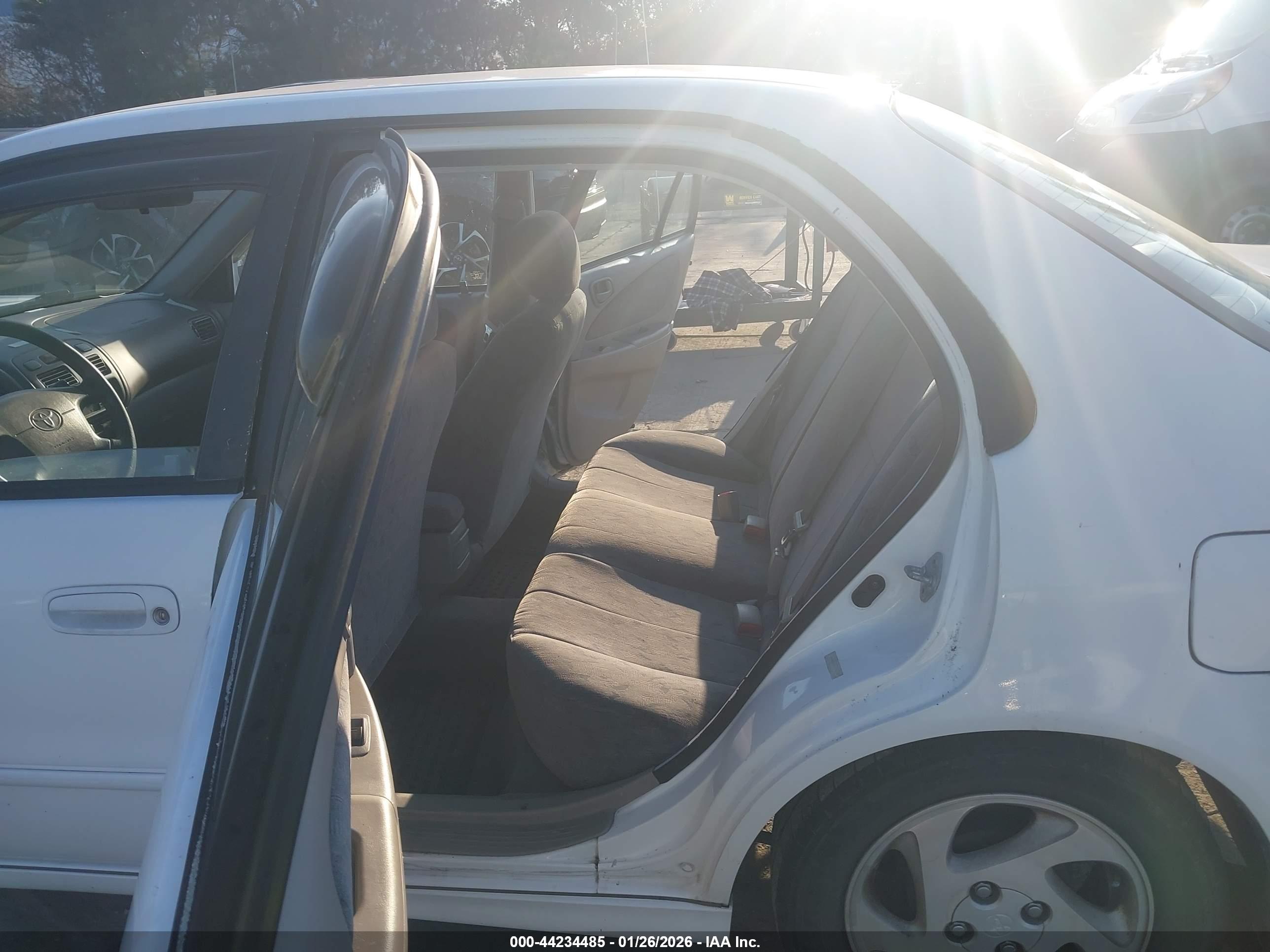 TOYOTA COROLLA image 8