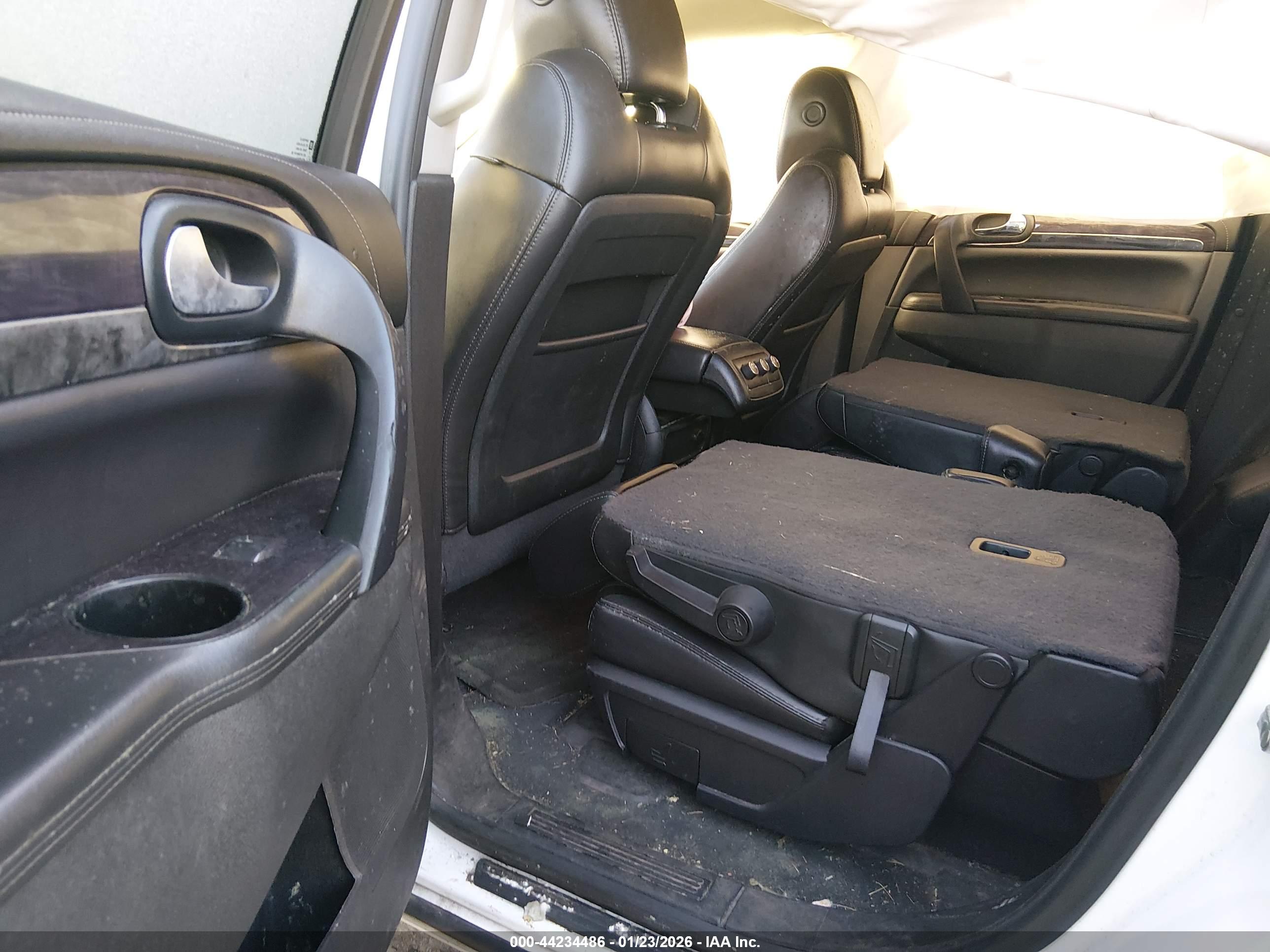 BUICK ENCLAVE image 8