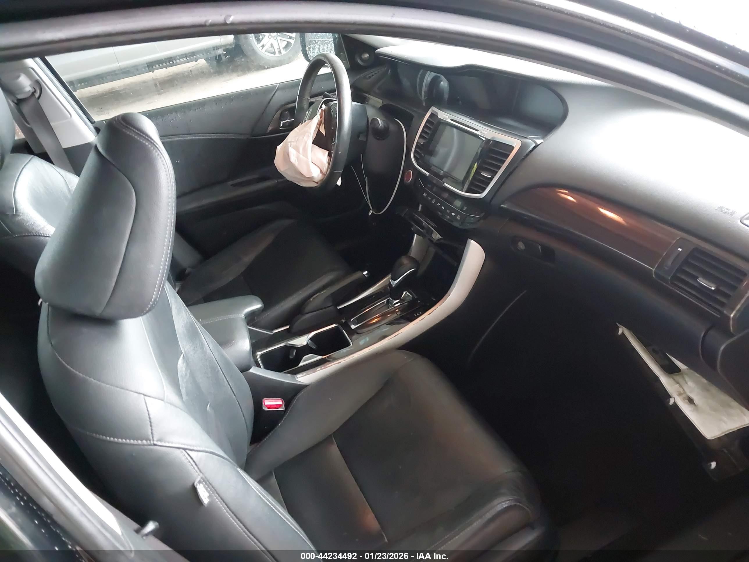 HONDA ACCORD image 5