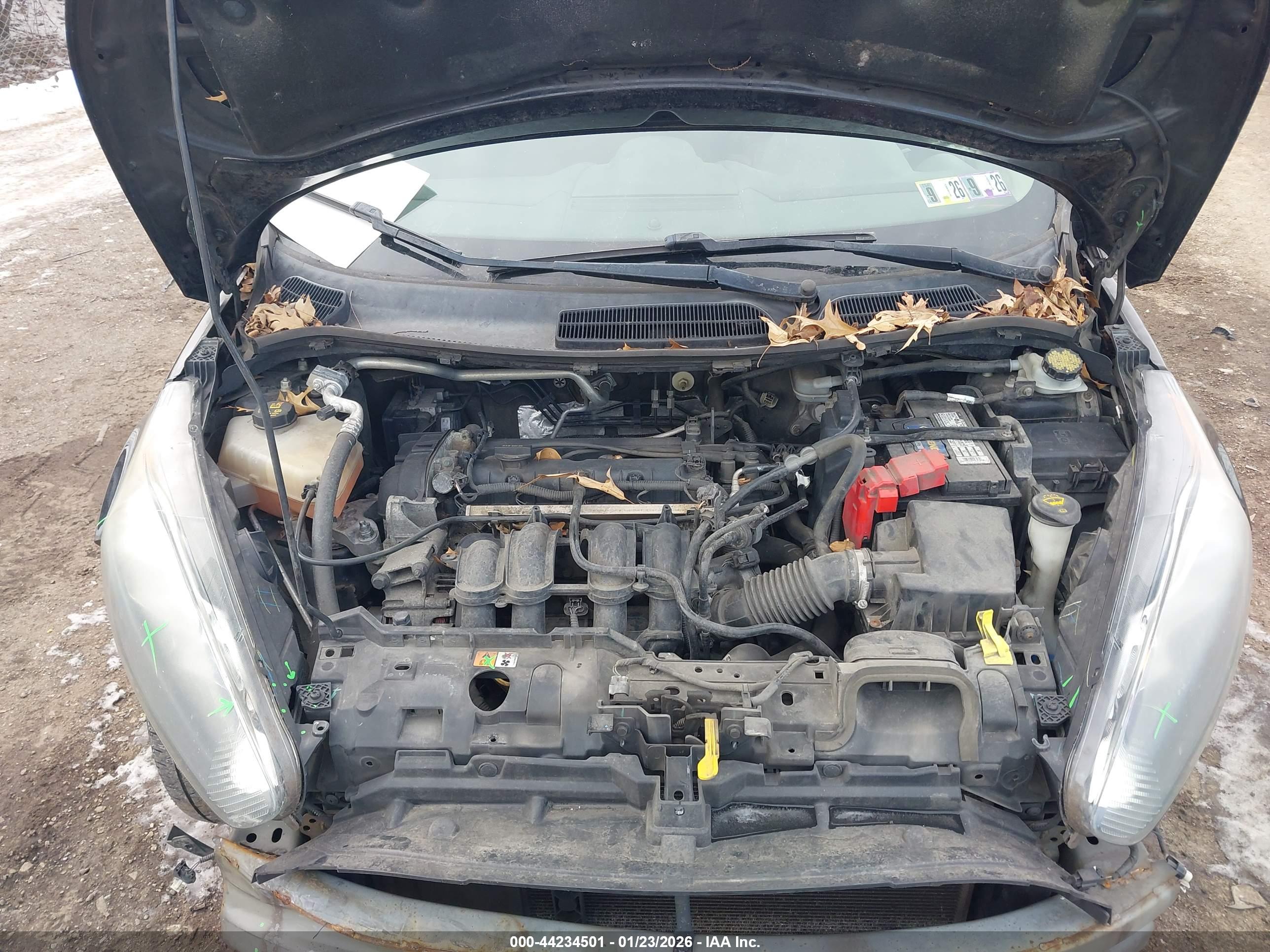 FORD FIESTA image 10