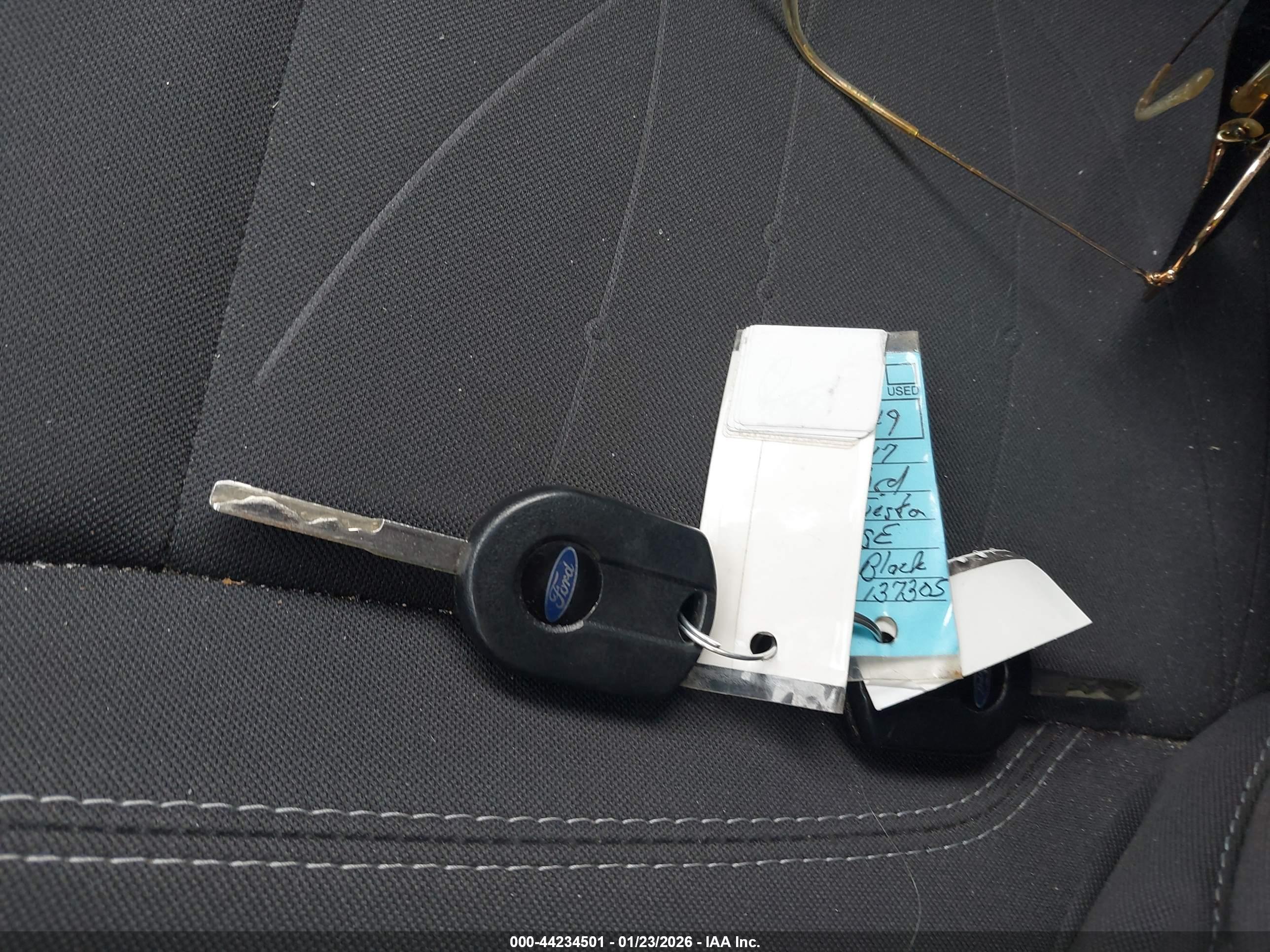 FORD FIESTA image 11